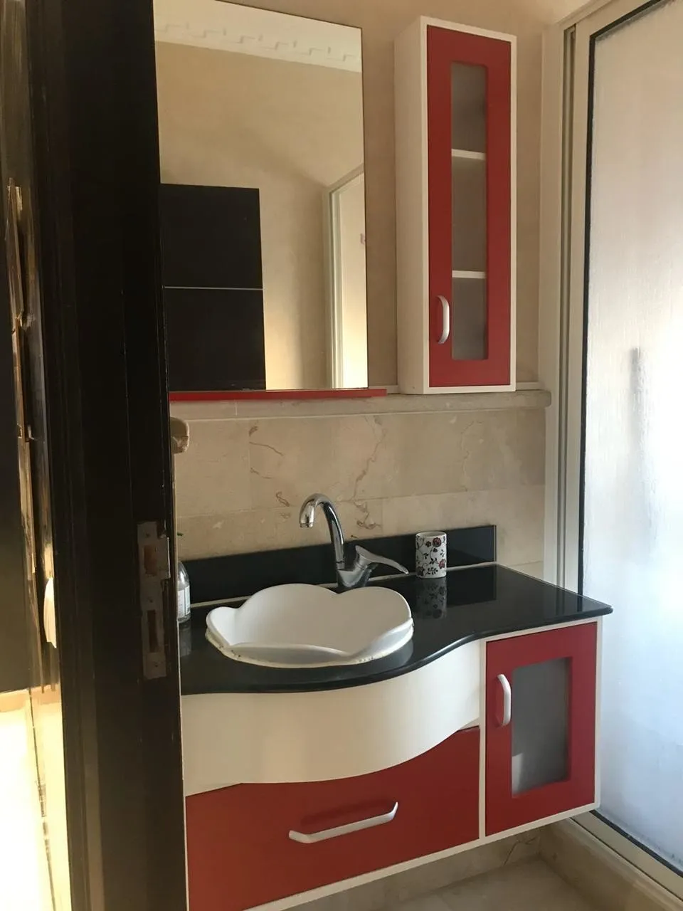 Villa meublée à louer à Hay riad 230m2 - الرباط