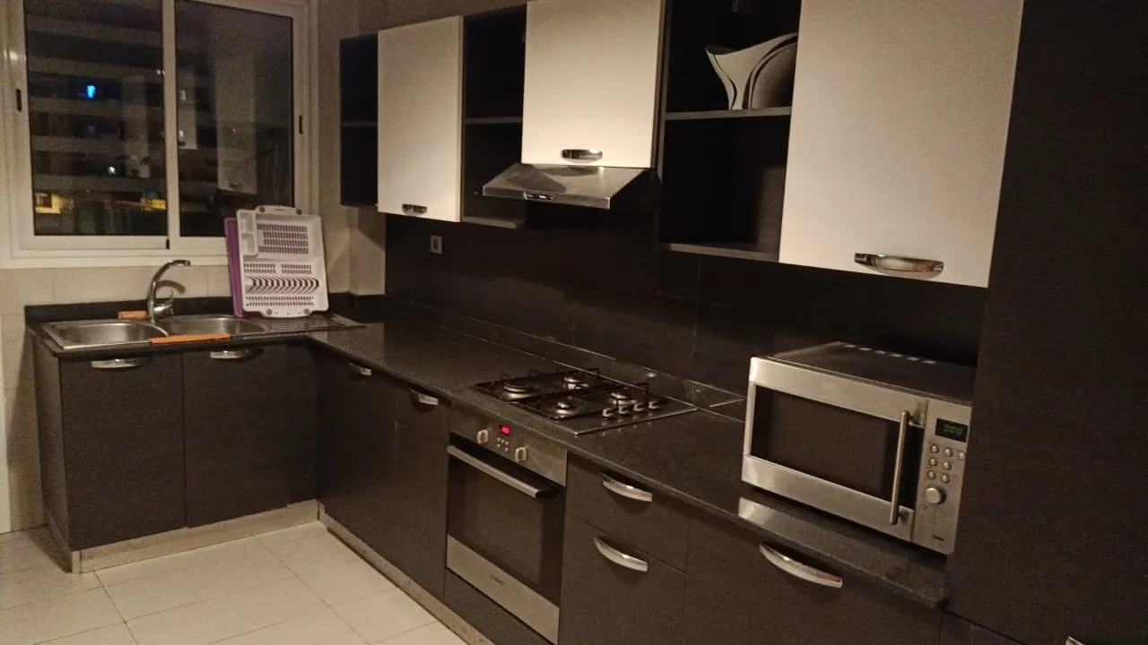 Bel appartement meublé à louer à prestigia Hriad - الرباط (3)