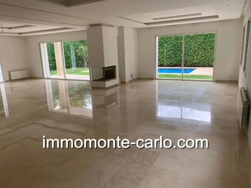 Villa neuve et moderne avec chauffage central et piscine à Souissi - الرباط