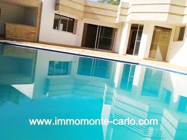 Villa haut standing à louer au quartier  Souissi RABAT - الرباط