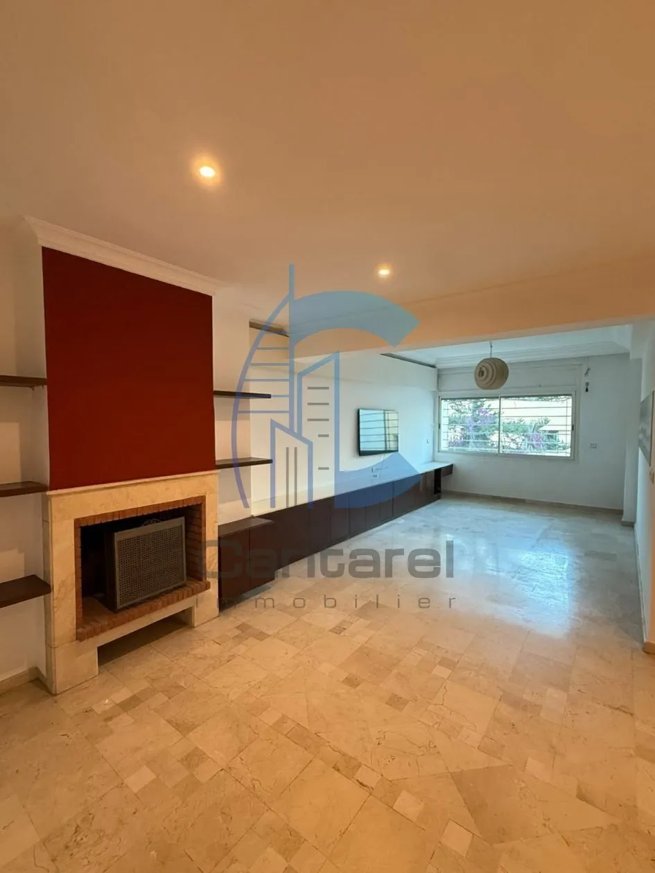 À LOUER – BEL APPARTEMENT VIDE À RACINE - الدار البيضاء