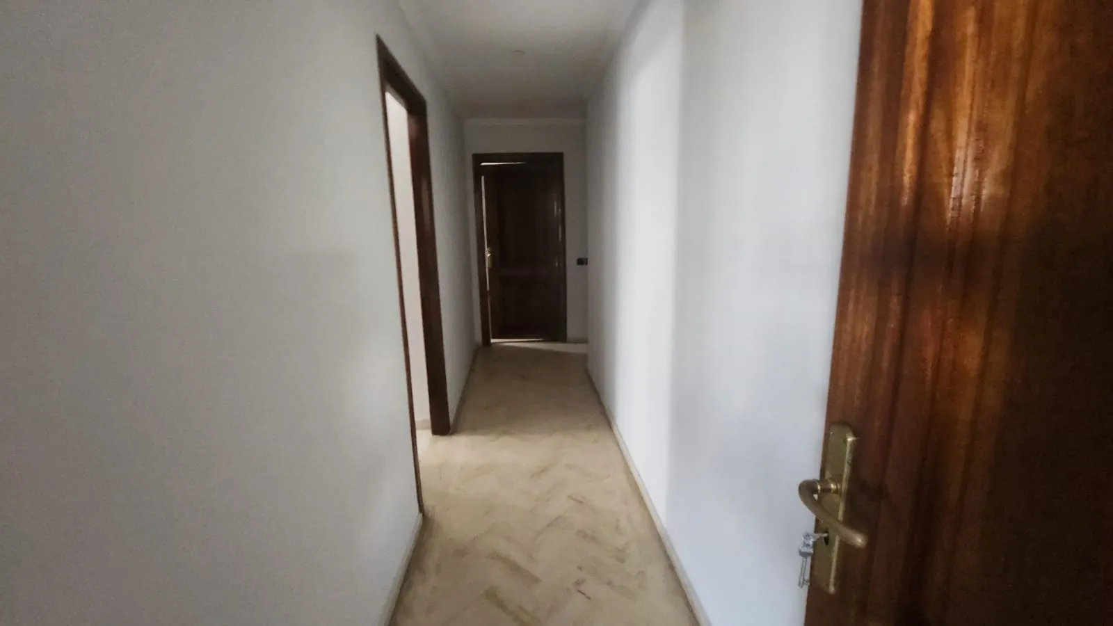 SPACIEUX APPT VIDE EN LOCATION - RACINE- - الدار البيضاء (3)