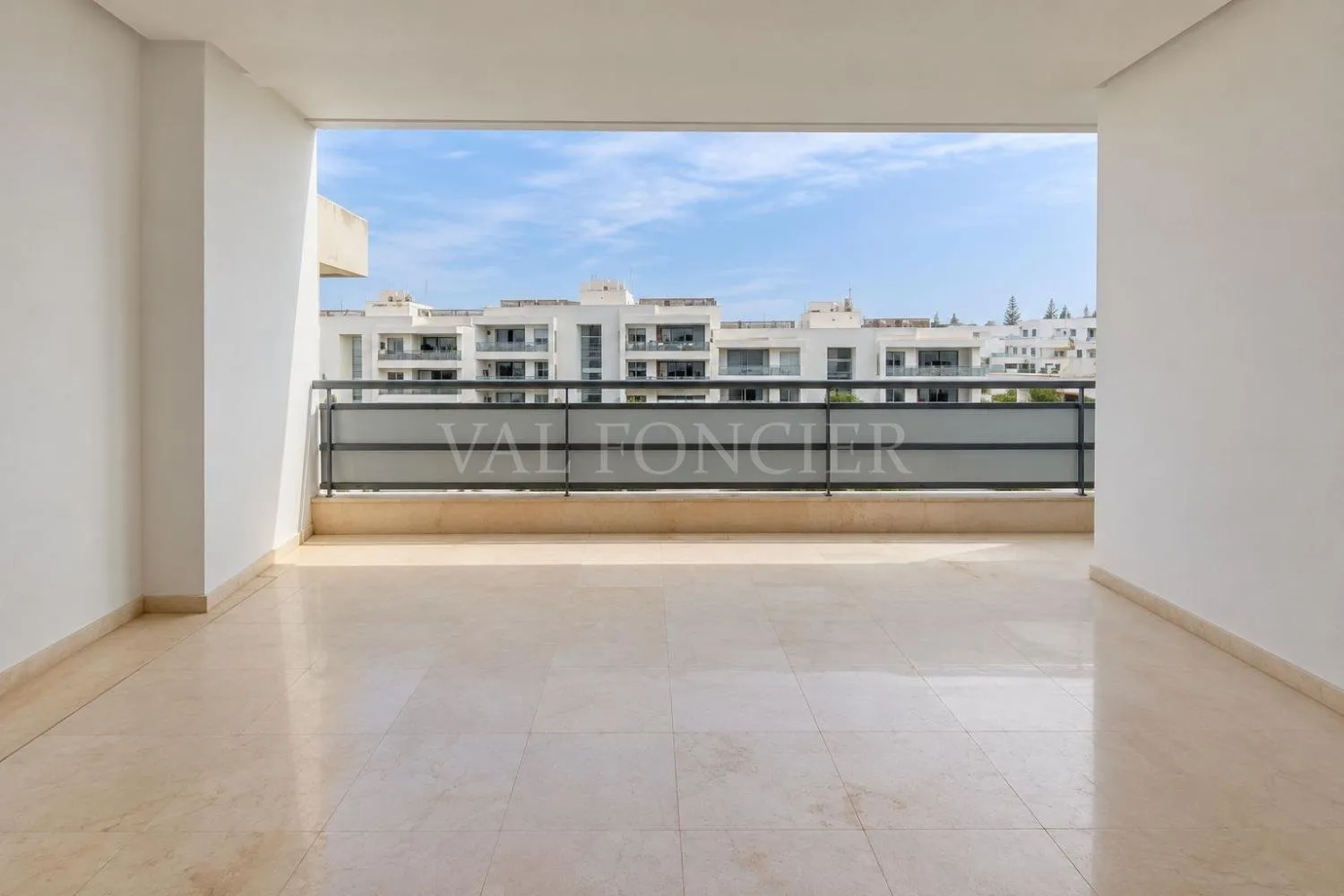 Location Appartement 220m2 3chambres avec grande terrasse vue mer Ain Diab, Casablanca - الدار البيضاء