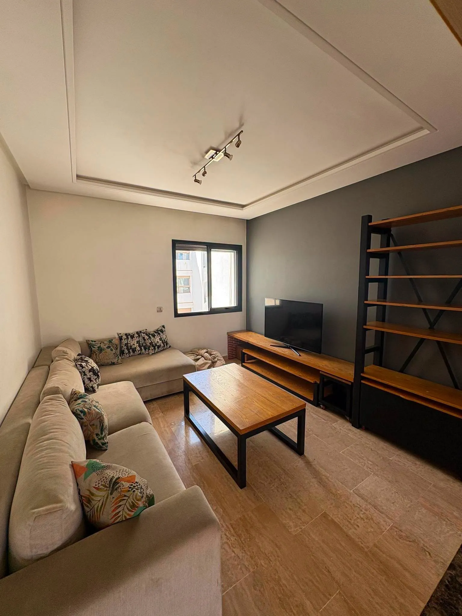 Appartement terrasse meublé 95m² Bourgogne 9000 Dh - الدار البيضاء (3)