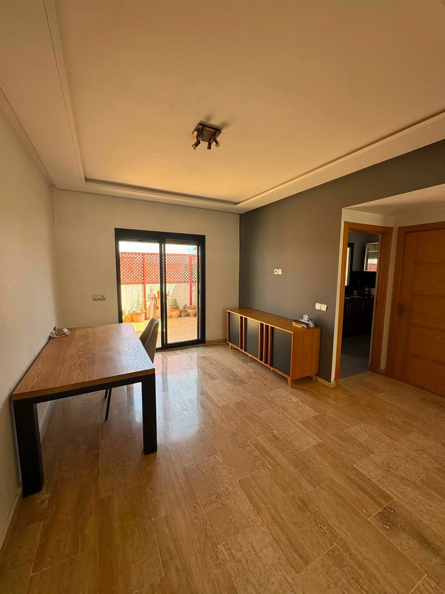 Appartement terrasse meublé 95m² Bourgogne 9000 Dh - الدار البيضاء (4)