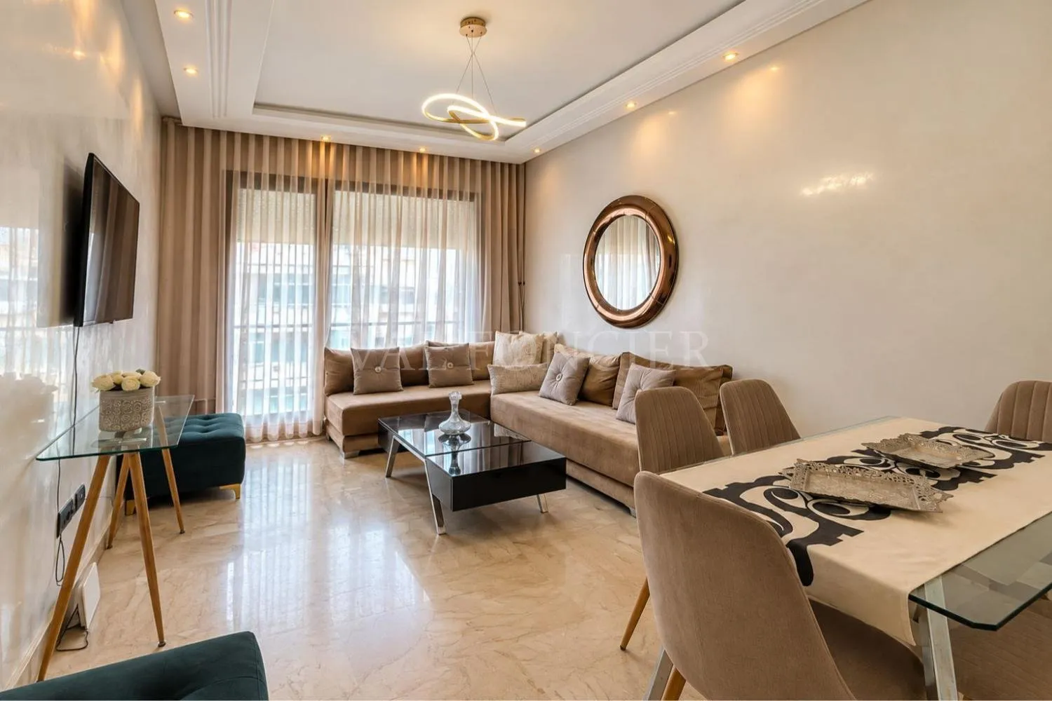 Location Appartement meublé 2chambres avec balcons Bourgogne, Casablanca - الدار البيضاء (2)