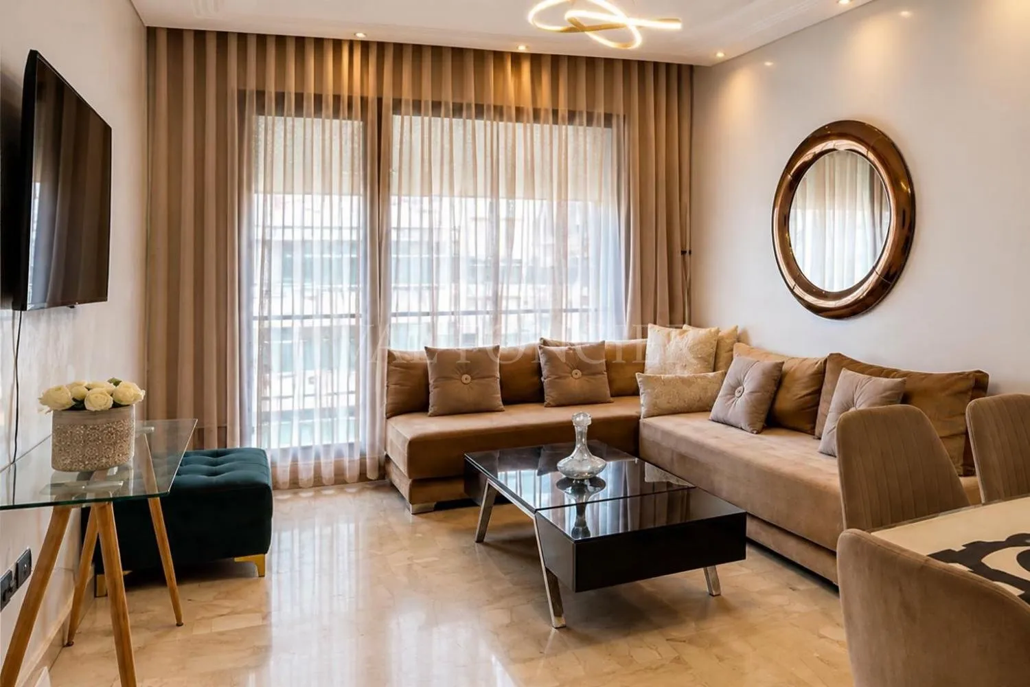 Location Appartement meublé 2chambres avec balcons Bourgogne, Casablanca - الدار البيضاء