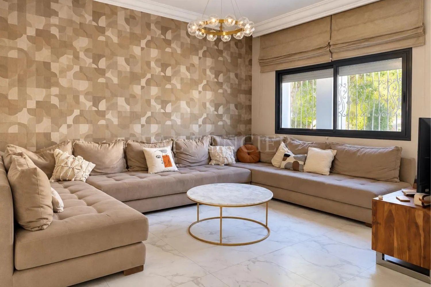 Location Lumineuse Villa jumelée 4chambres avec piscine Ain Diab, Casablanca - الدار البيضاء (4)