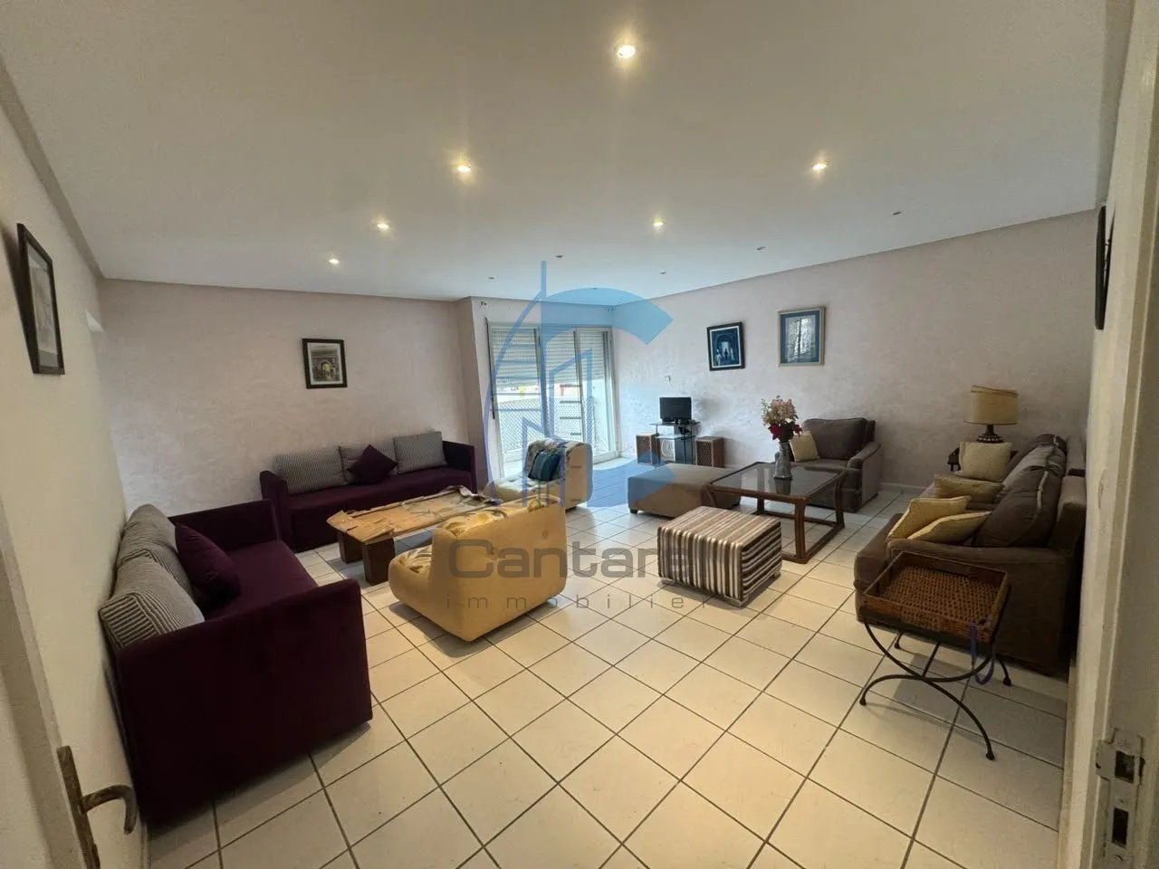 APPT SEMI MEUBLÉ EN LOCATION BD. ANFA - الدار البيضاء