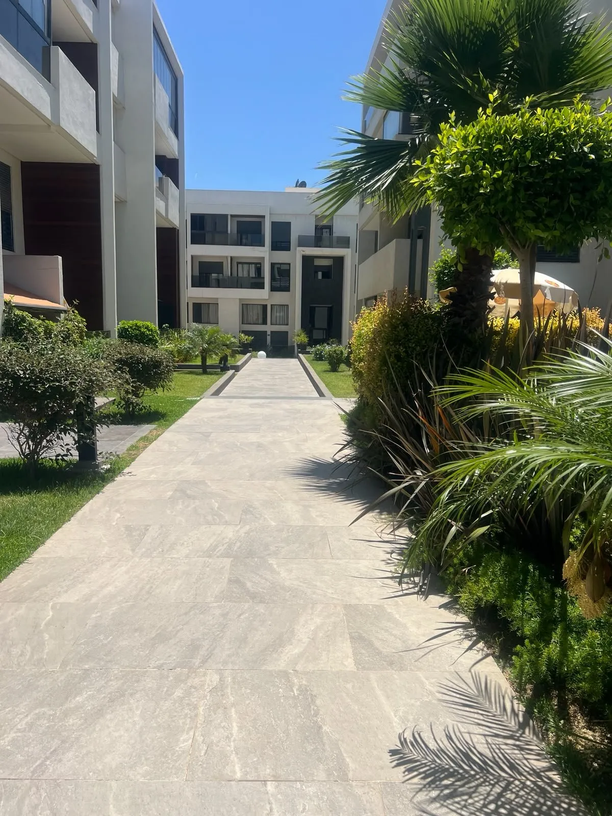 APPARTEMENT STANDING - بوسكورة (2)