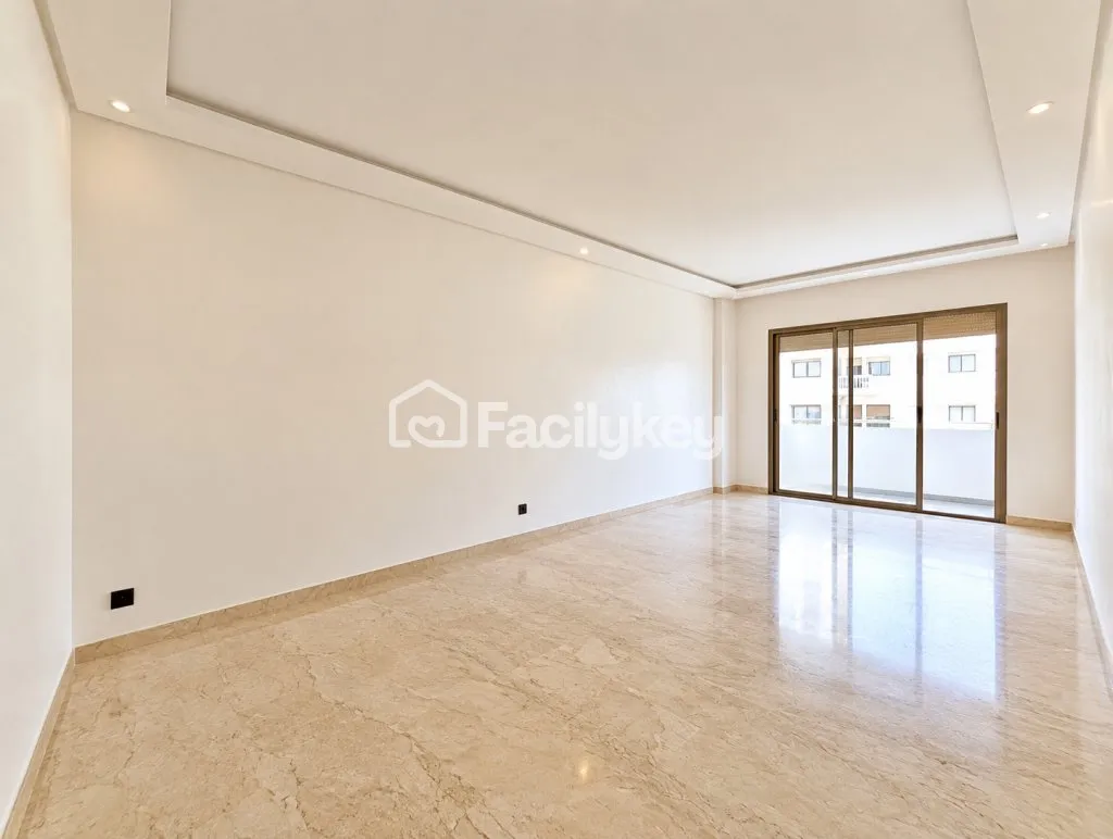 Appartement de 125 m² à Casablanca - الدار البيضاء (2)