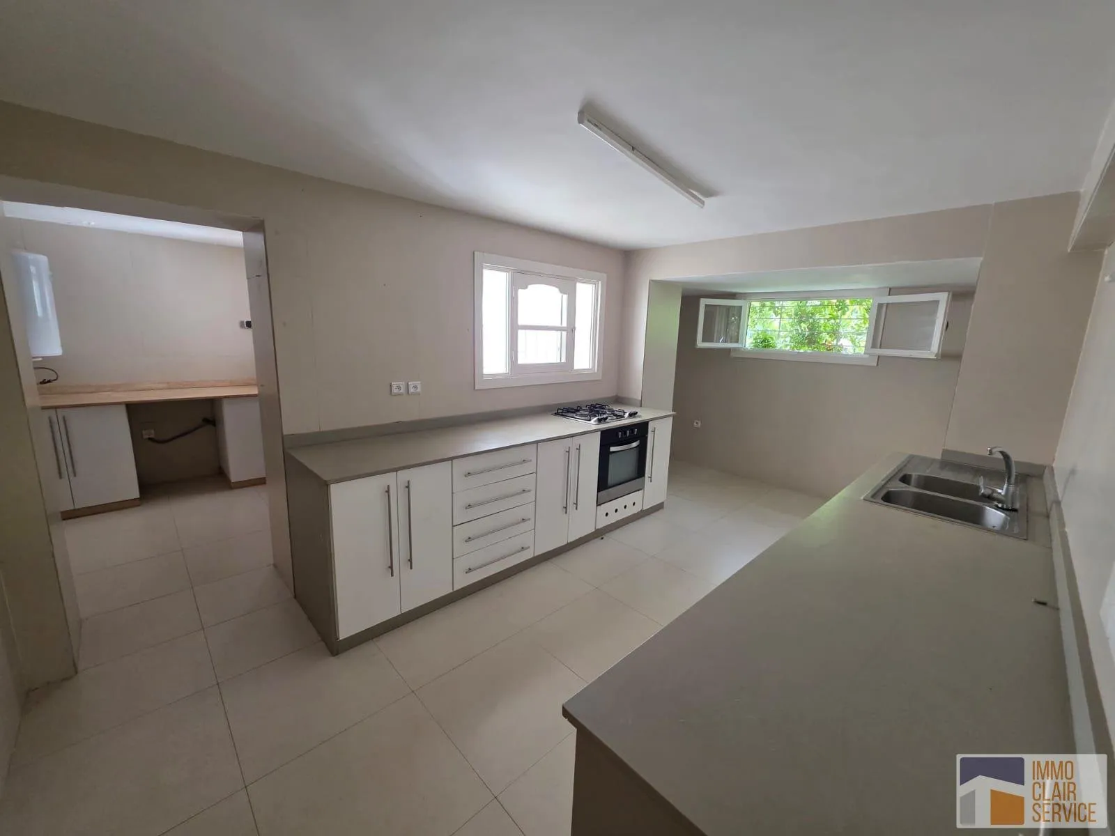 Belle villa à louer – Emplacement exception - الرباط (3)