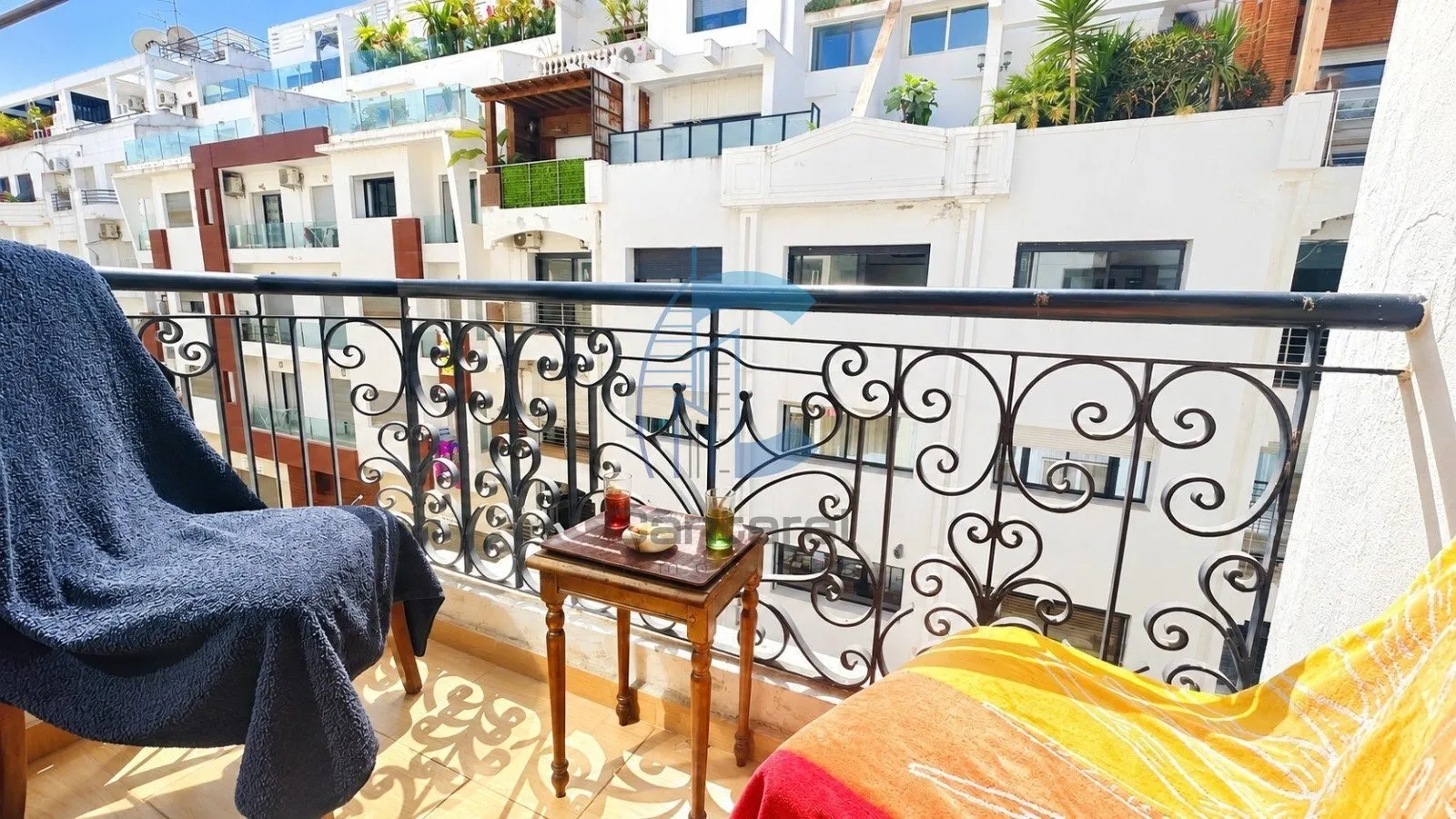 À LOUER BEL APPT MEUBLÉ -RACINE- - الدار البيضاء