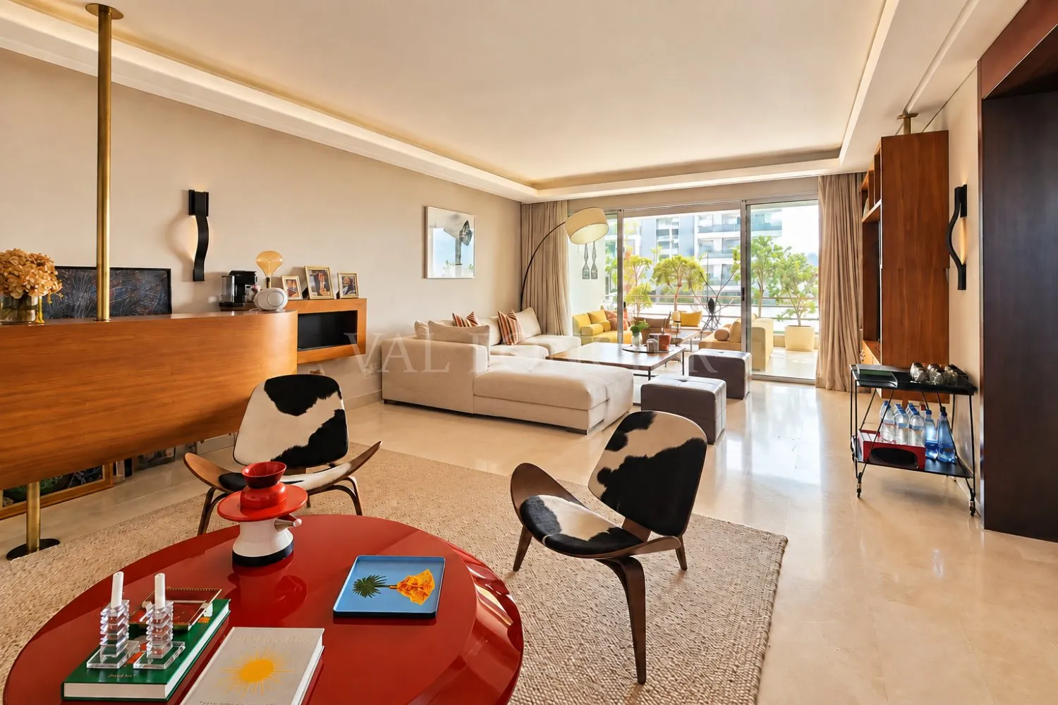 Location sublime appartement meublé ou vide 200m2 avec terrasse aux Allées Marines à Ain Diab - الدار البيضاء (2)