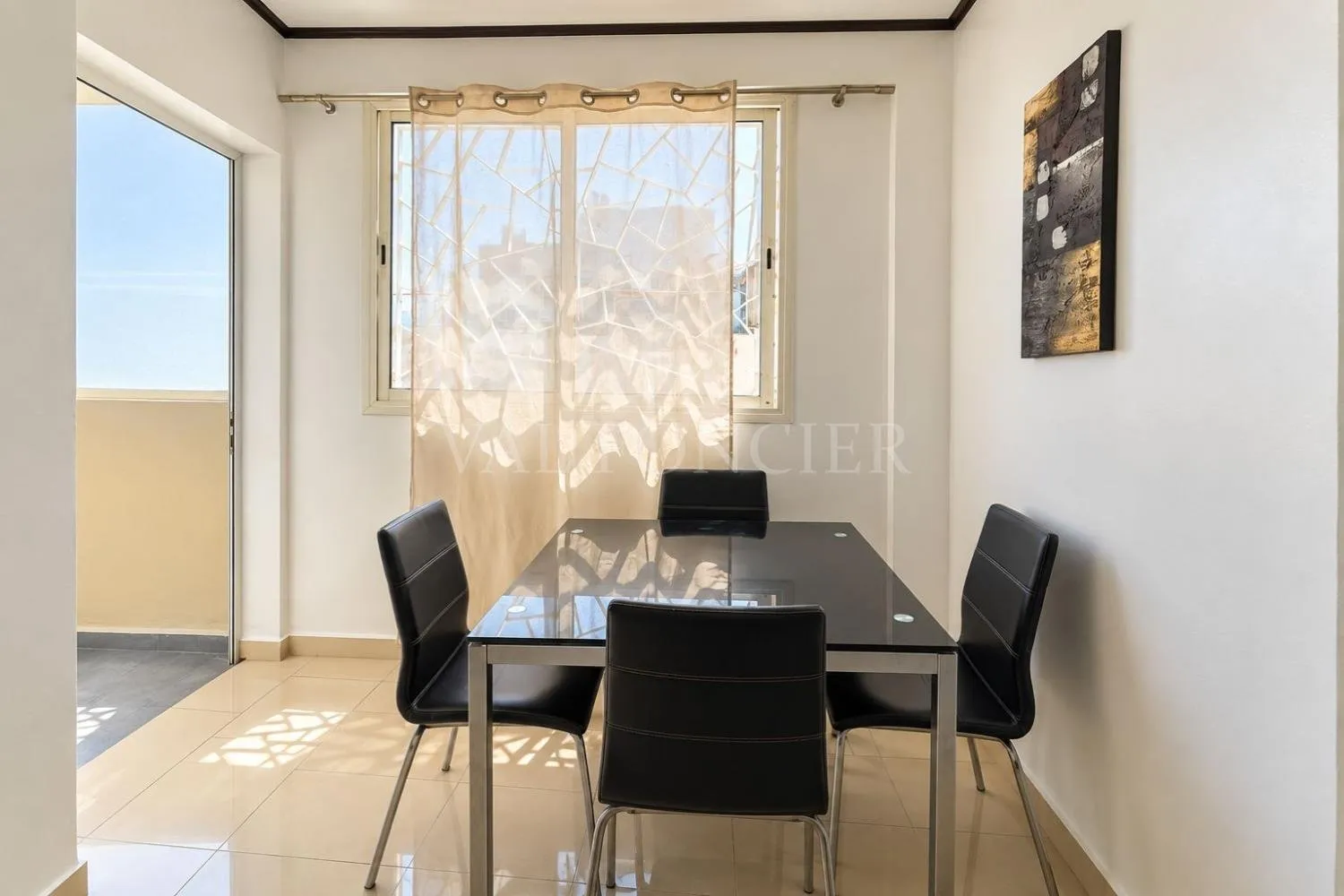 Location Appartement meublé 2 chambres en étage élevé Bourgogne, Casablanca - الدار البيضاء (3)