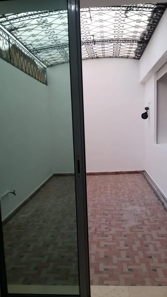 APPT VIDE EN LOCATION TRIANGLE D'OR - الدار البيضاء (4)