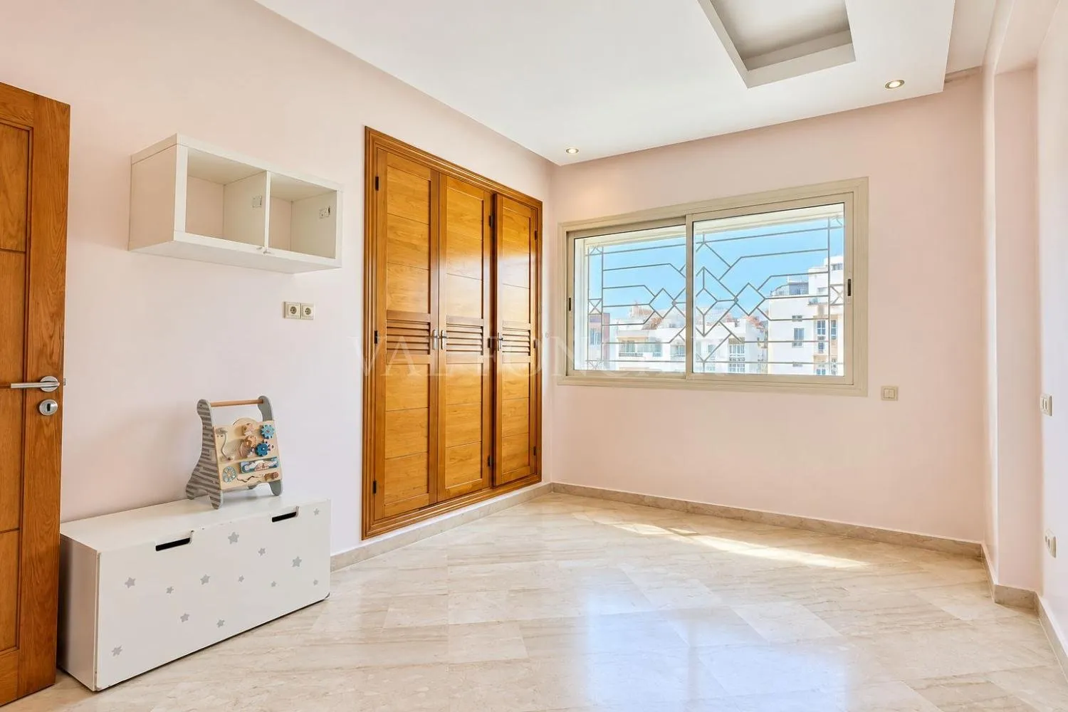 Location Lumineux appartement 124m2 3chambres avec balcon Californie, Casablanca - الدار البيضاء (4)