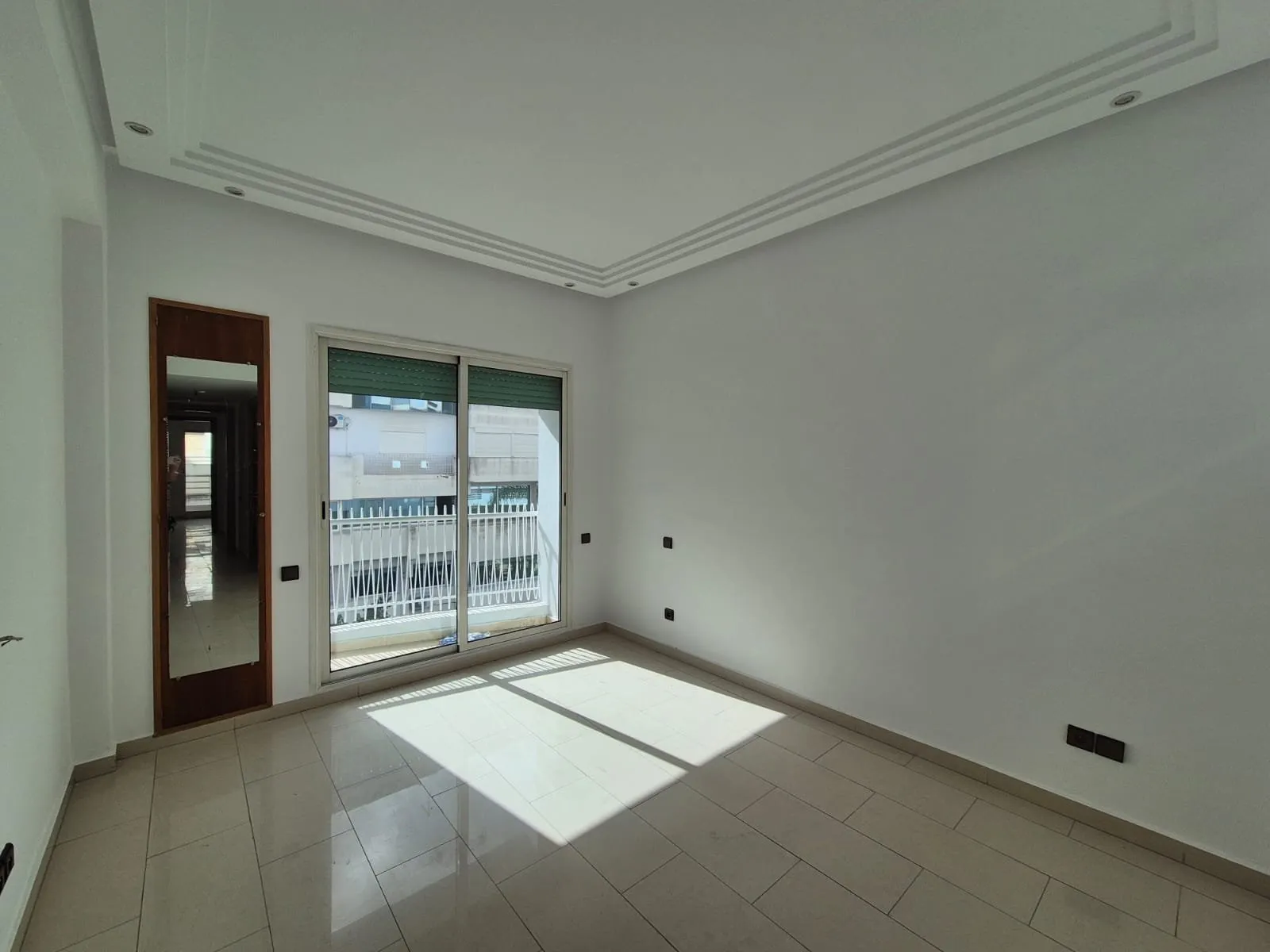 GRAND APPARTEMENT NON MEUBLÉ GAUTHIER - الدار البيضاء (2)