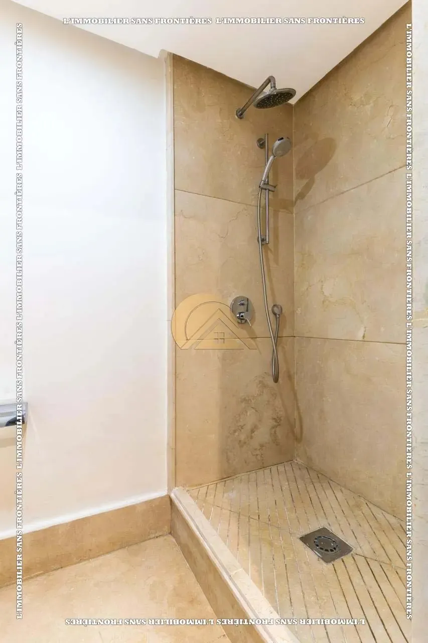 Appartement meublé de 140 m² à louer à Agdal – Rez-de-jardin, 2 chambres, terrasse, jardin et piscine - مراكش (3)