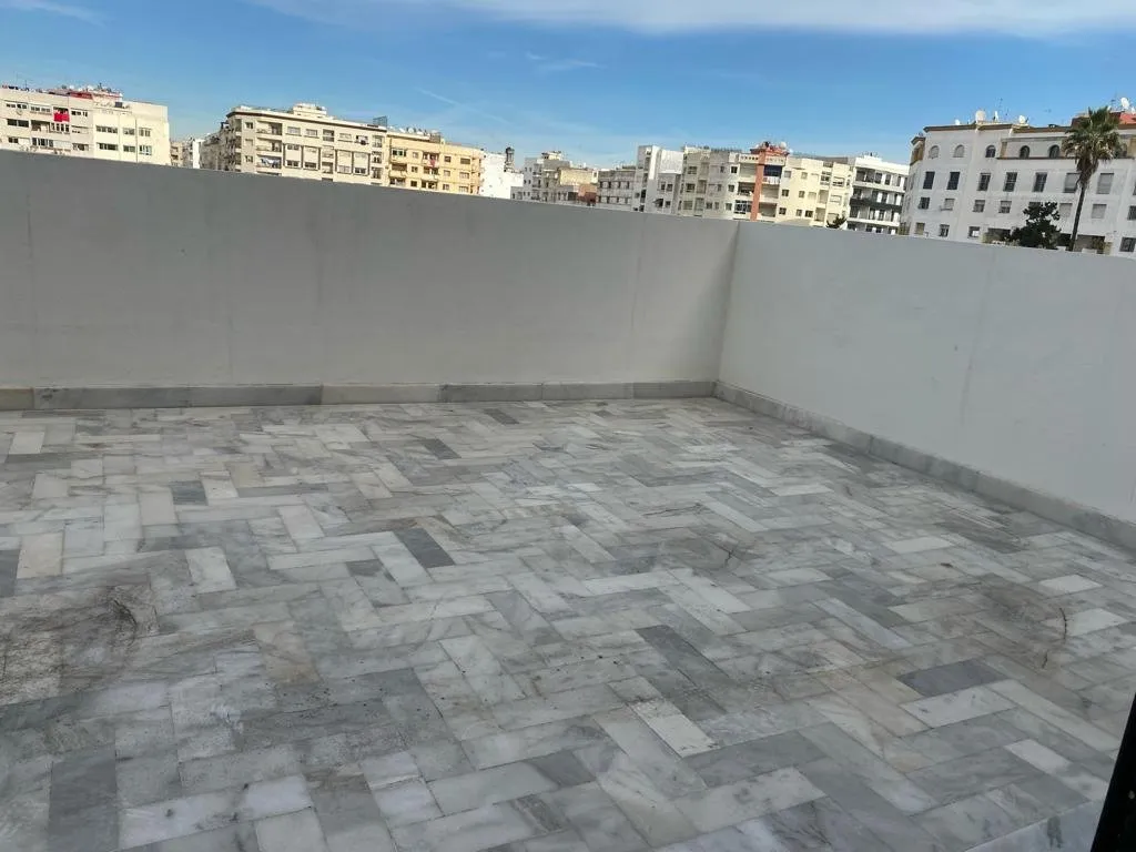 BEL APPT VIDE  EN LOCATION  -BOURGOGNE - - الدار البيضاء (2)
