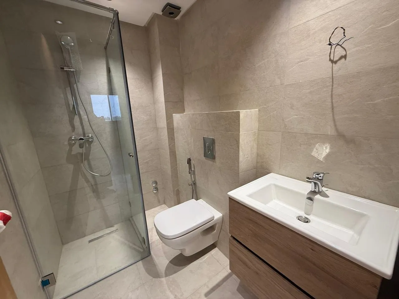 Dar Bouazza – Bel appartement neuf de 72 m² à louer 2 CH - دار بوعزة (4)