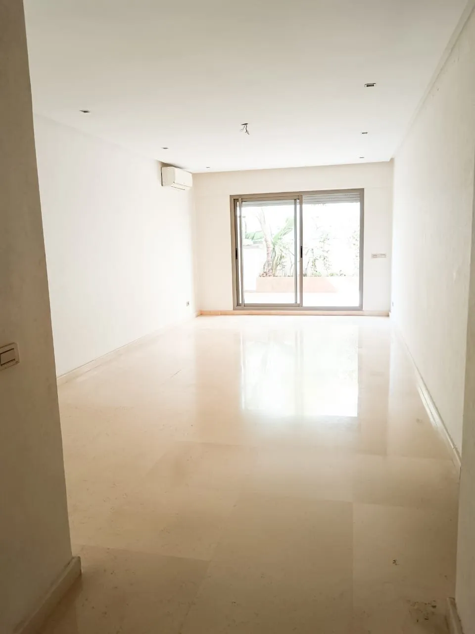 APPT VIDE EN LOCATION -BEAUSEJOUR- - الدار البيضاء
