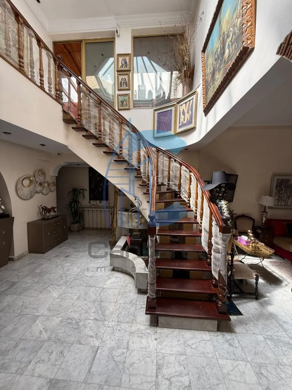 À LOUER DUPLEX D'EXCEPTION DE 500m² RACINE - الدار البيضاء (2)