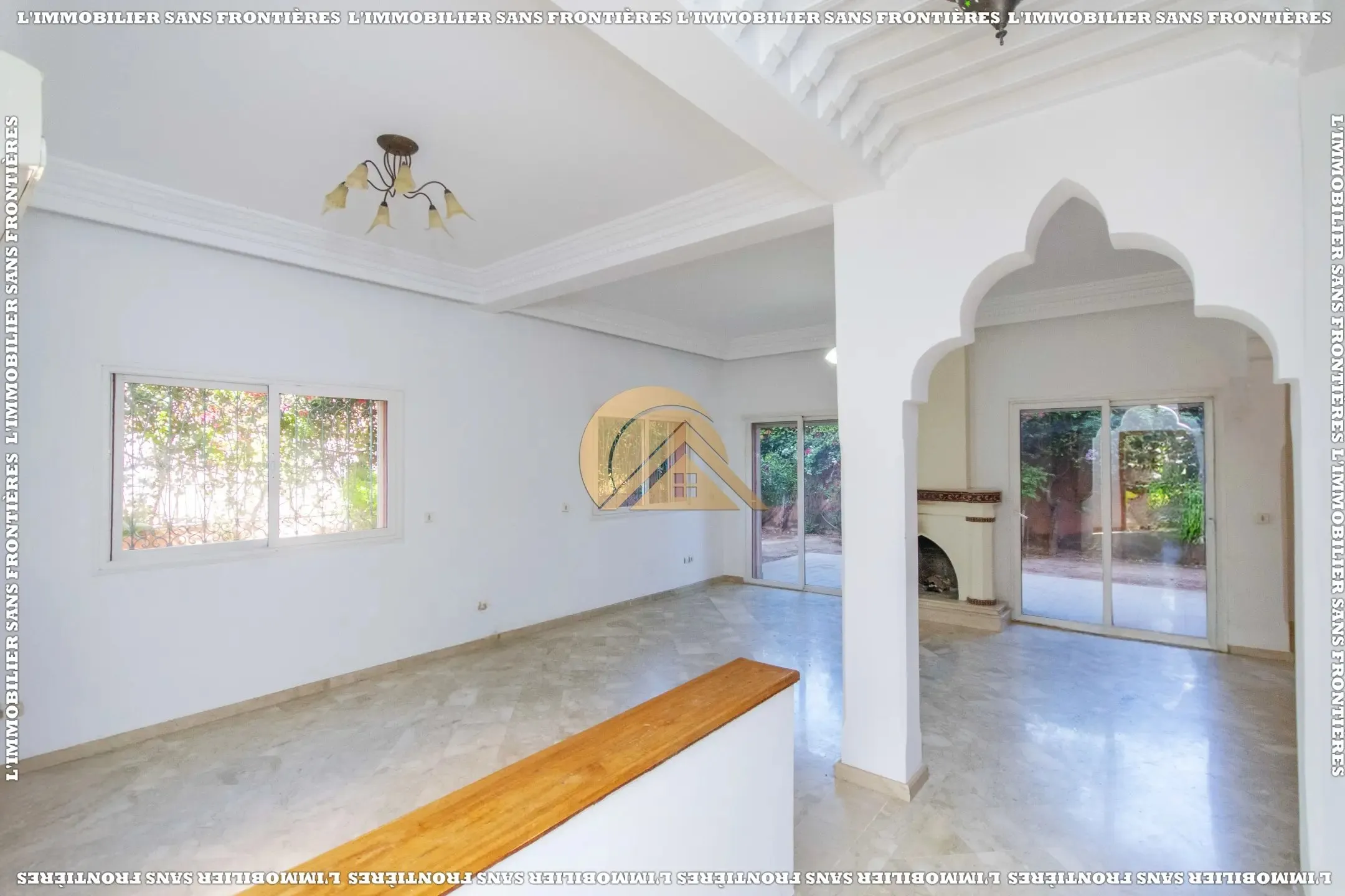 Villa vide à louer à Targa, Marrakech – Piscine collective – 240 m² habitables - مراكش (3)