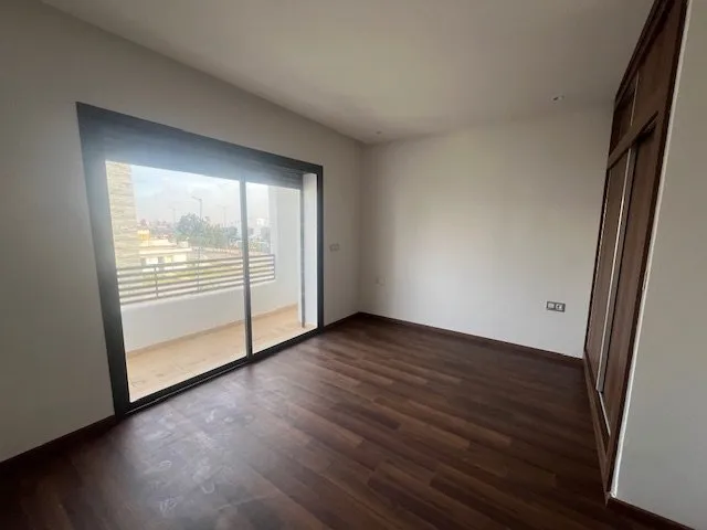 Dar Bouazza, Location d’une jolie villa VIDE 4 CH - دار بوعزة (3)