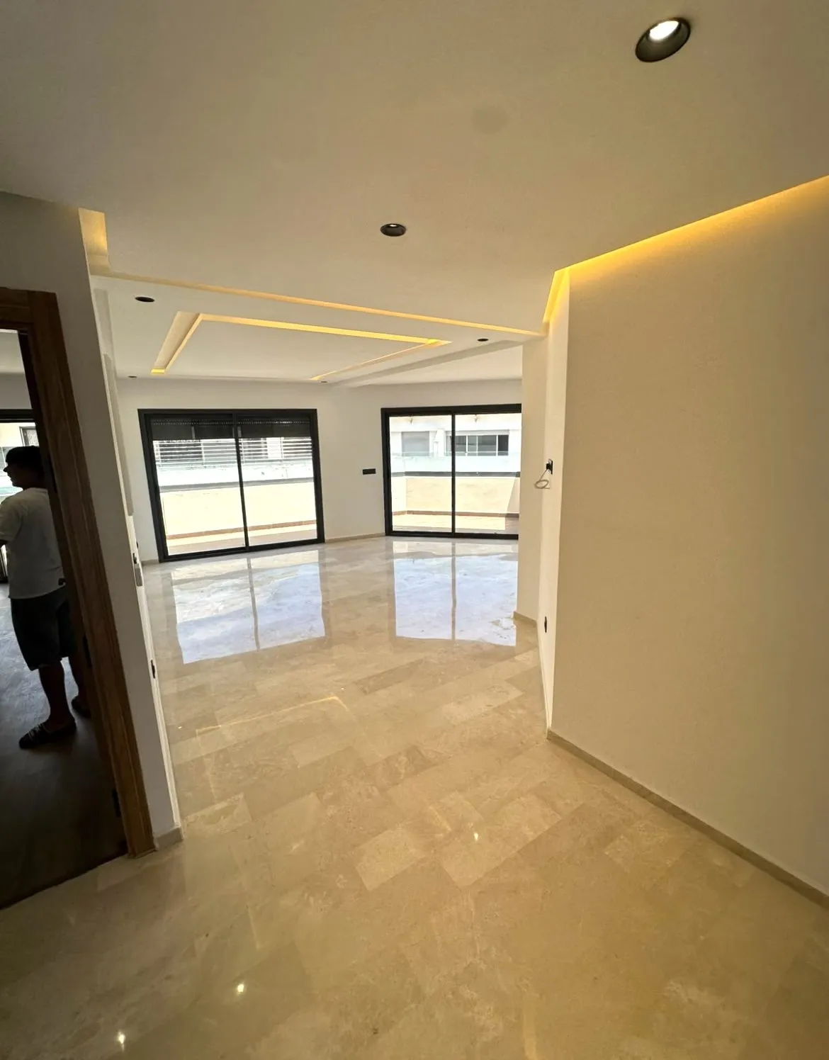 Appartement vide proche CFC - الدار البيضاء