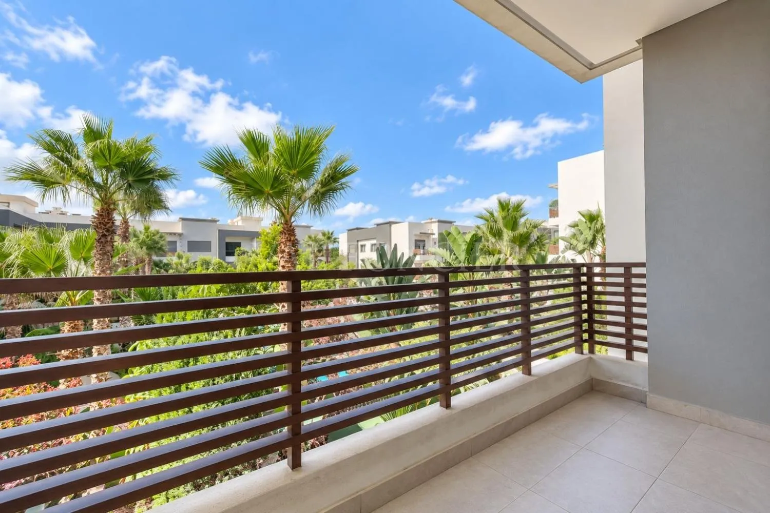 Location Spacieux Appartement 4 chambres avec terrasse Ville Verte, Bouskoura - الدار البيضاء