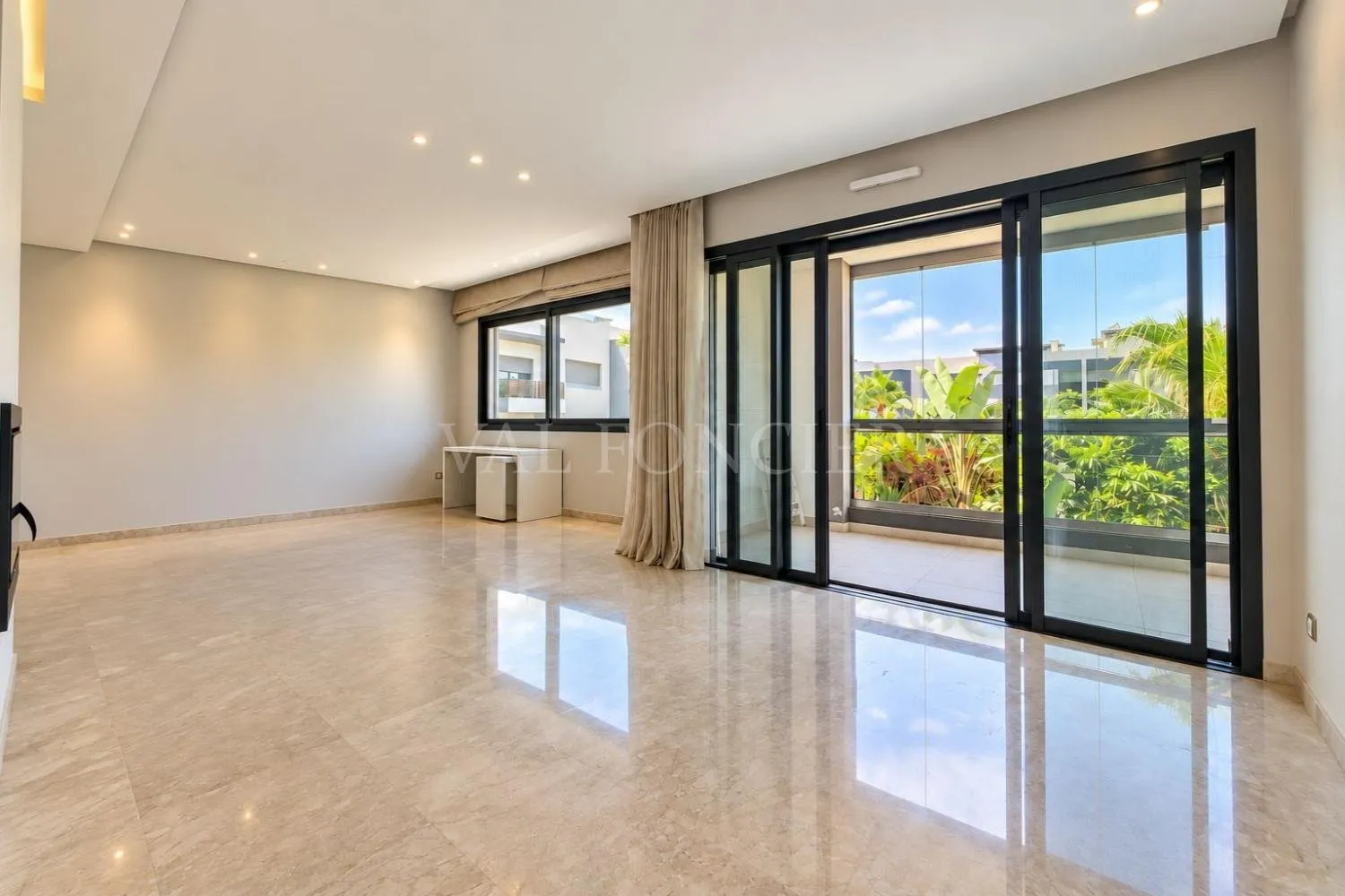 Location Spacieux Appartement 4 chambres avec terrasse Ville Verte, Bouskoura - الدار البيضاء (2)