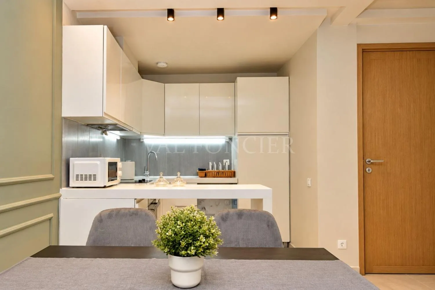 Location Studio moderne meublé avec grande terrasse Ziraoui, Casablanca - الدار البيضاء (4)
