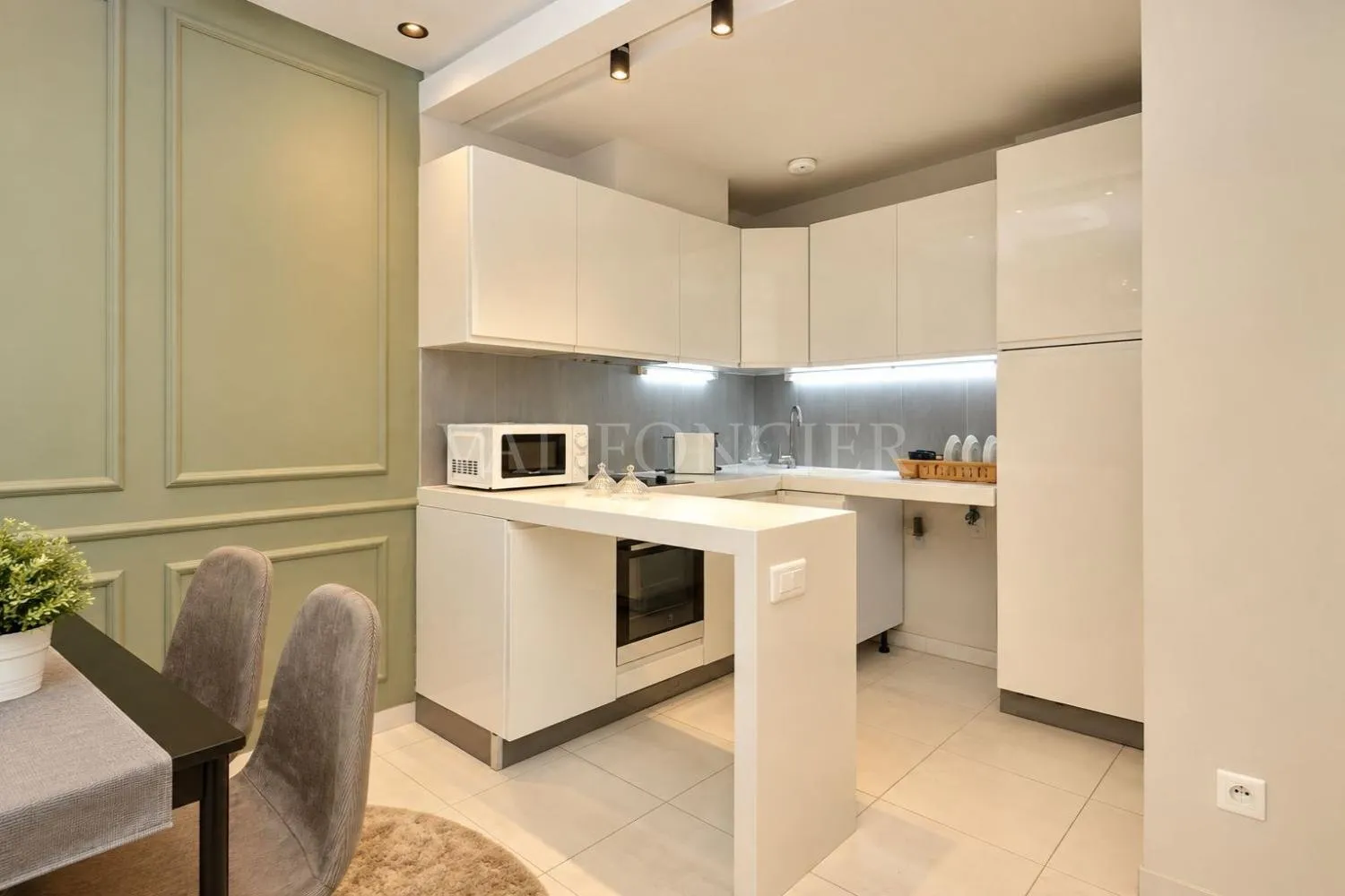 Location Studio moderne meublé avec grande terrasse Ziraoui, Casablanca - الدار البيضاء (3)