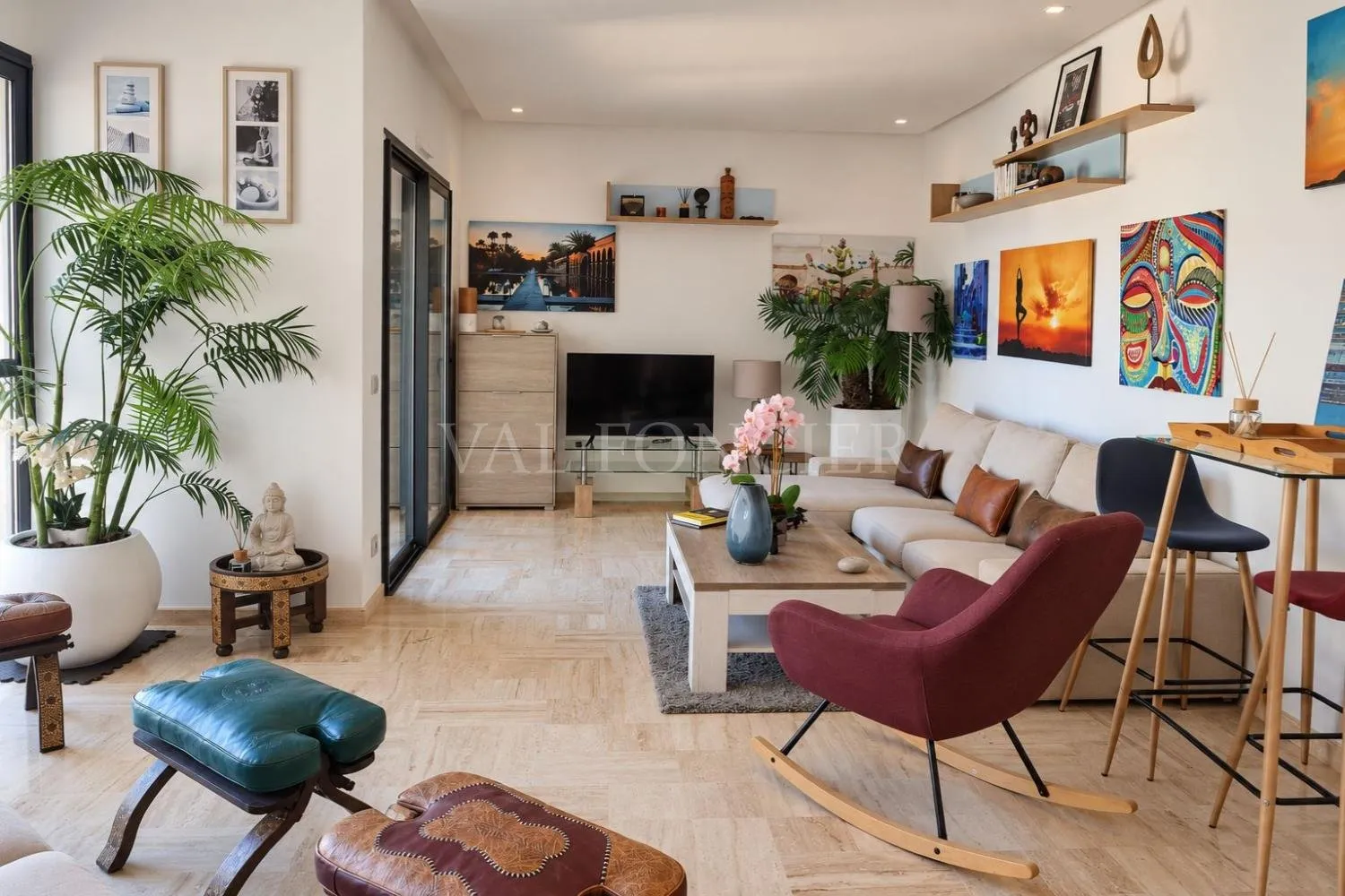 Location Studio meublé moderne 70m2 Étage élevé avec Terrasse CFC, Casablanca - الدار البيضاء