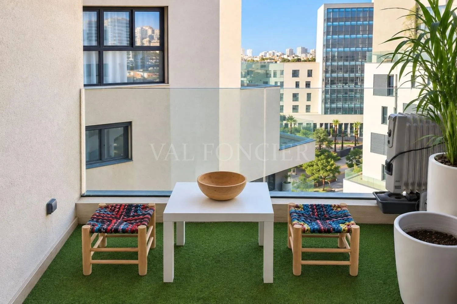 Location Studio meublé moderne 70m2 Étage élevé avec Terrasse CFC, Casablanca - الدار البيضاء (4)