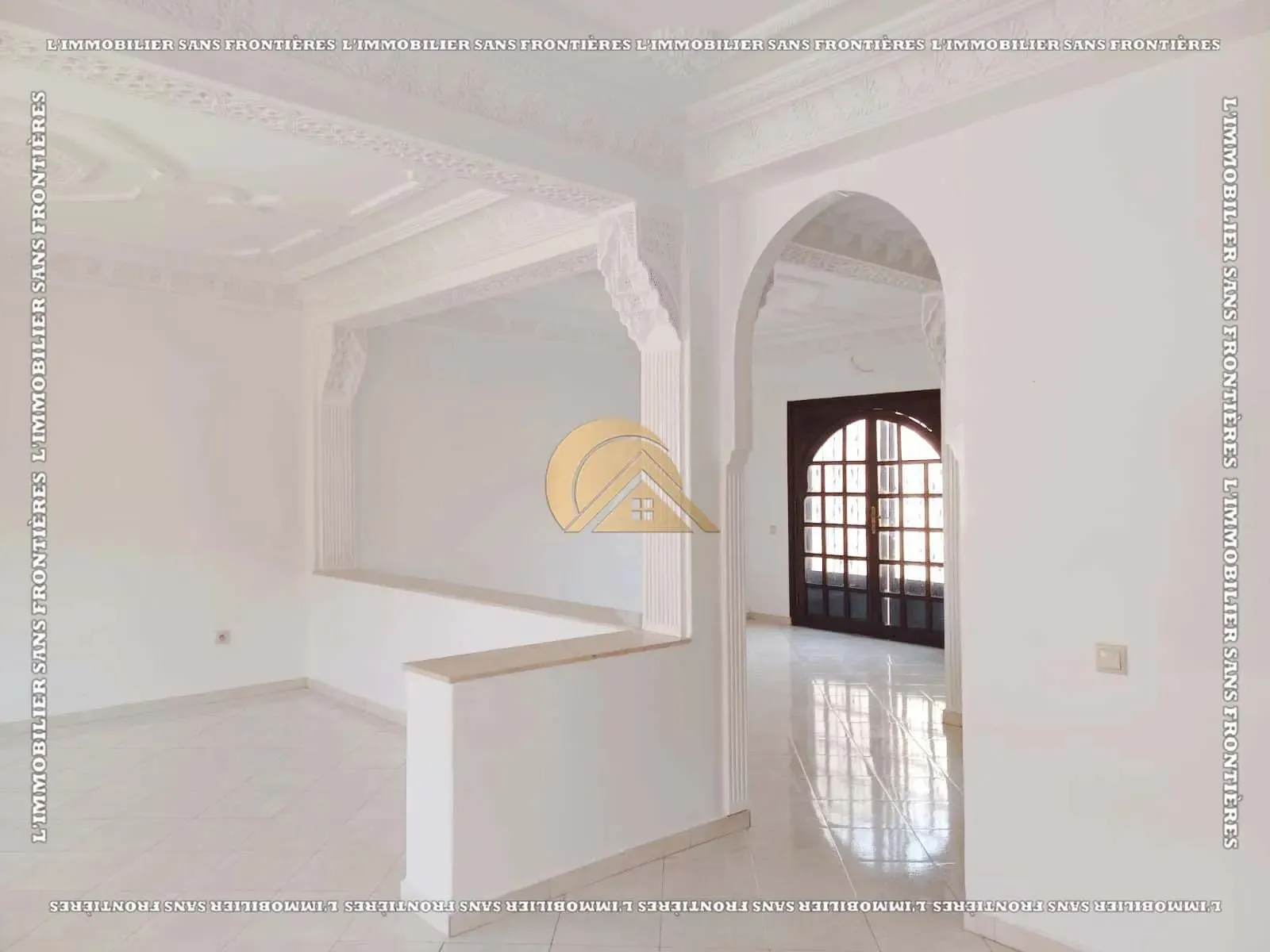 Villa vide de 176 m² à Afaq 1, Route d’Agadir – 3 chambres, 2 jardins et résidence sécurisée - مراكش (4)