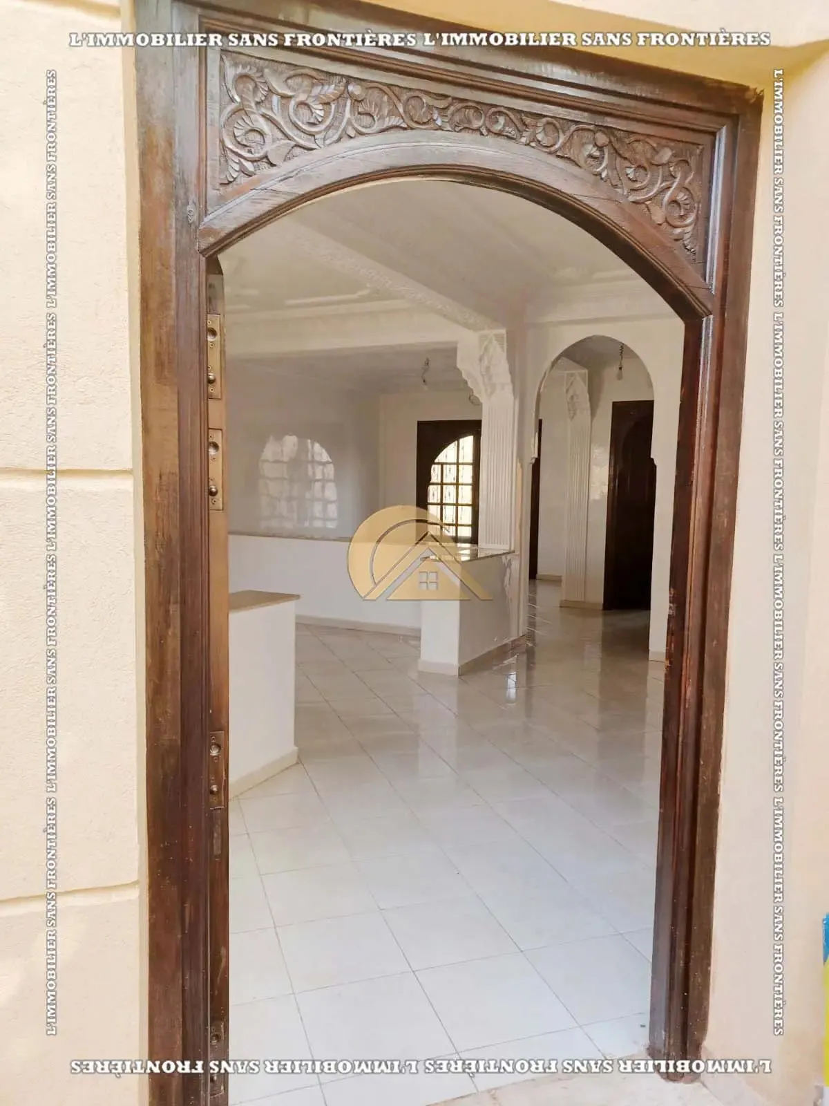Villa vide de 176 m² à Afaq 1, Route d’Agadir – 3 chambres, 2 jardins et résidence sécurisée - مراكش (3)
