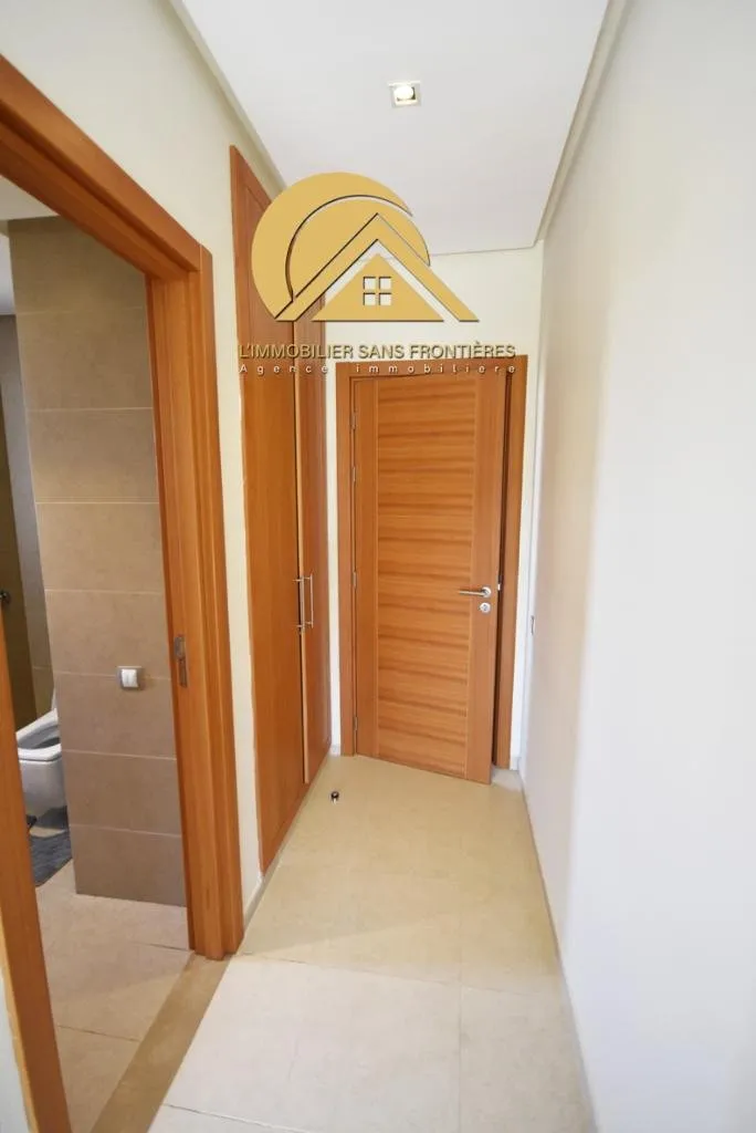 Villa vide sur terrain de 1 000 m² à Noria – 3 suites, piscine privée, terrasse et cheminée - مراكش (4)