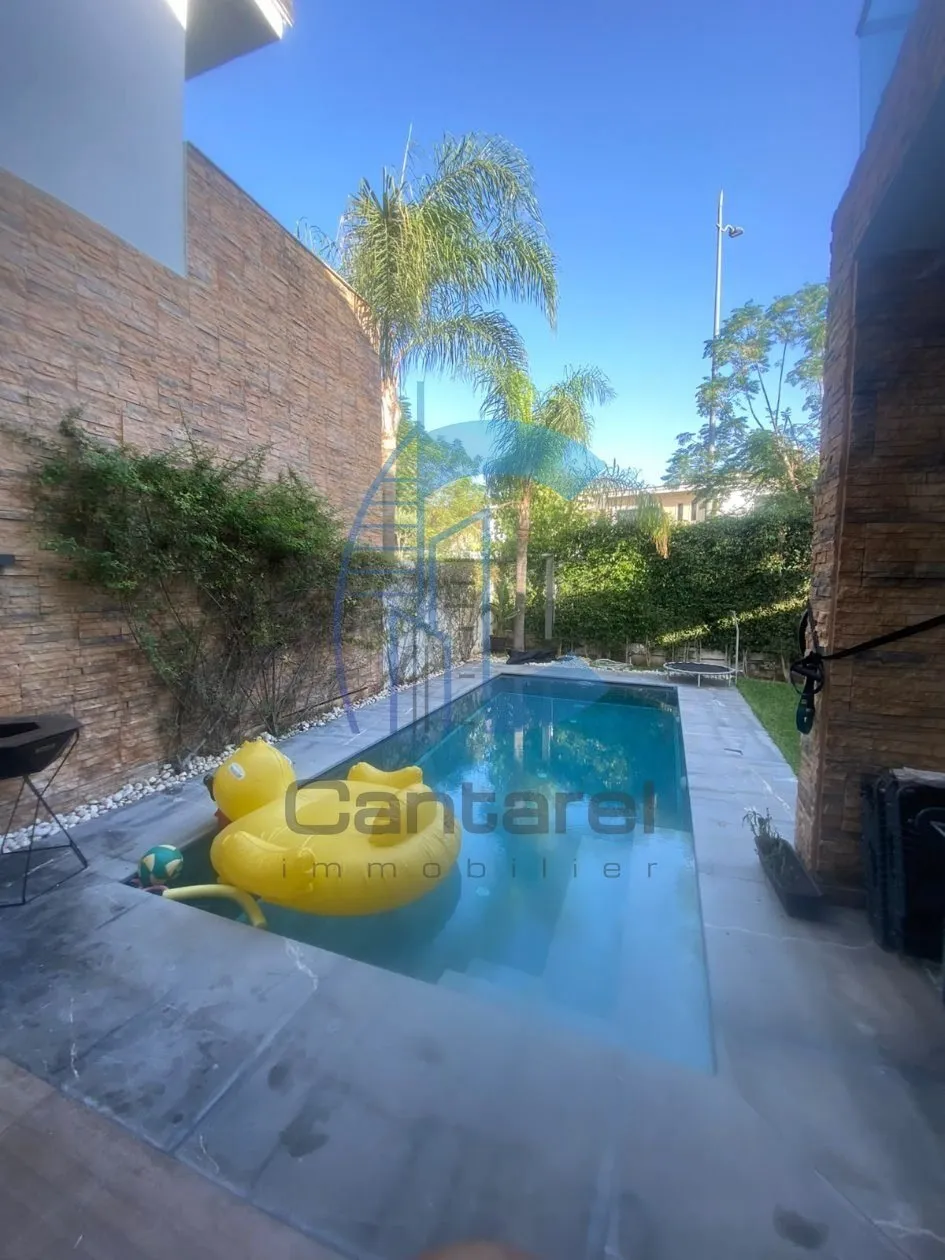 MAGNIFIQUE VILLA VIDE EN LOCATION BOUSKOURA - الدار البيضاء