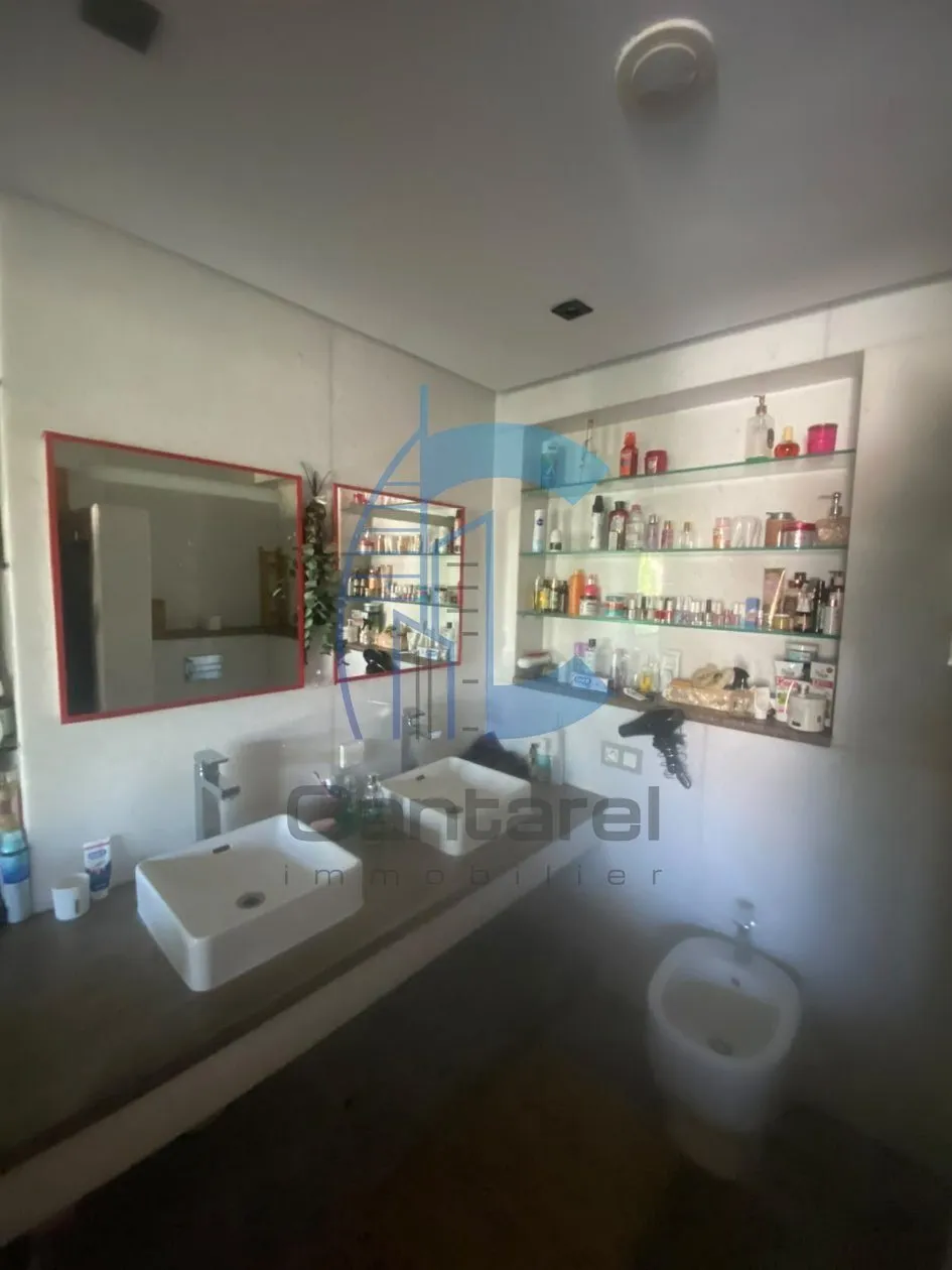 MAGNIFIQUE VILLA VIDE EN LOCATION BOUSKOURA - الدار البيضاء (4)