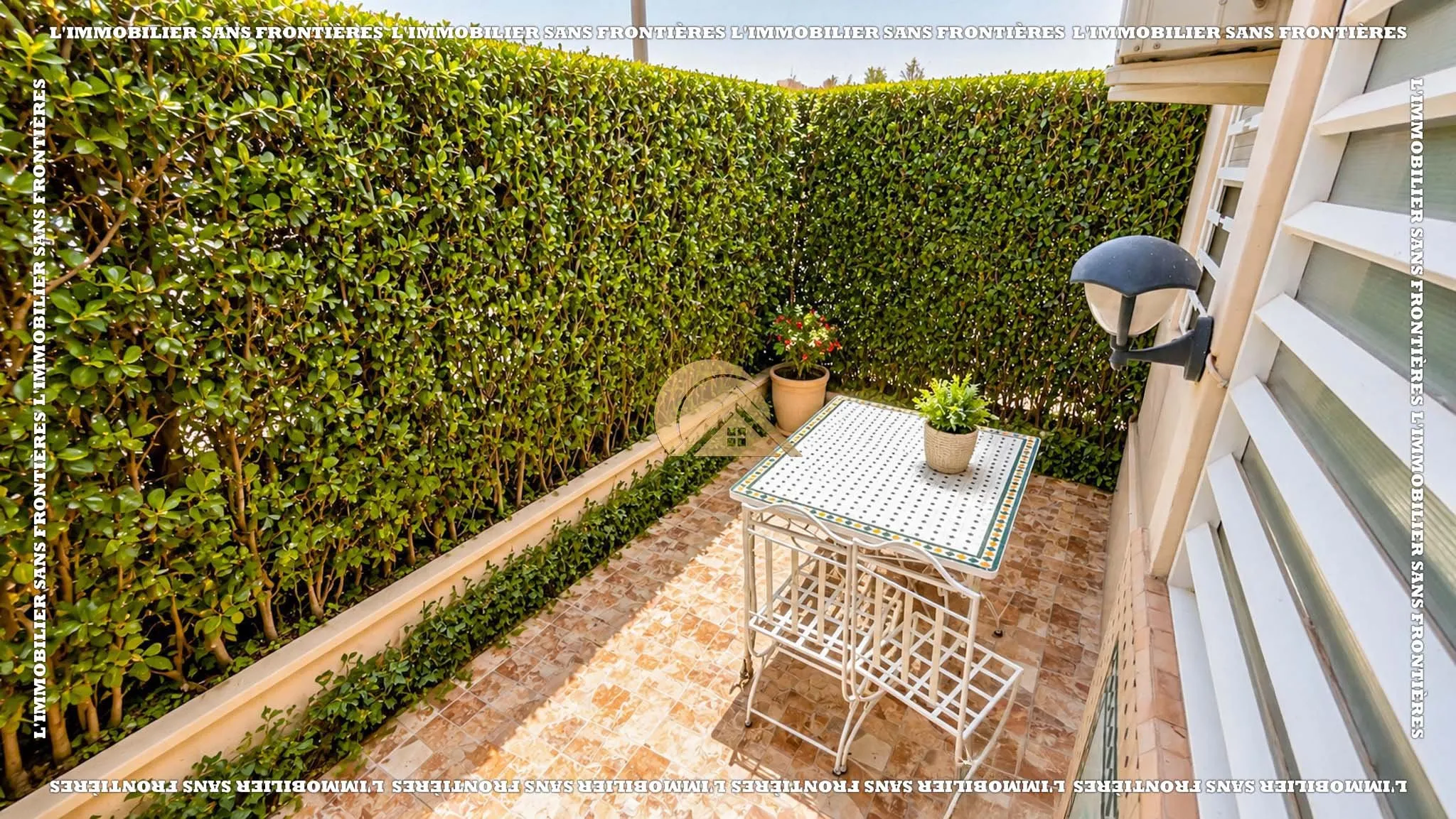 Appartement meublé à louer sur la Route d’Amizmiz, Marrakech – RDC avec jardin privé – 83 m² - مراكش (2)