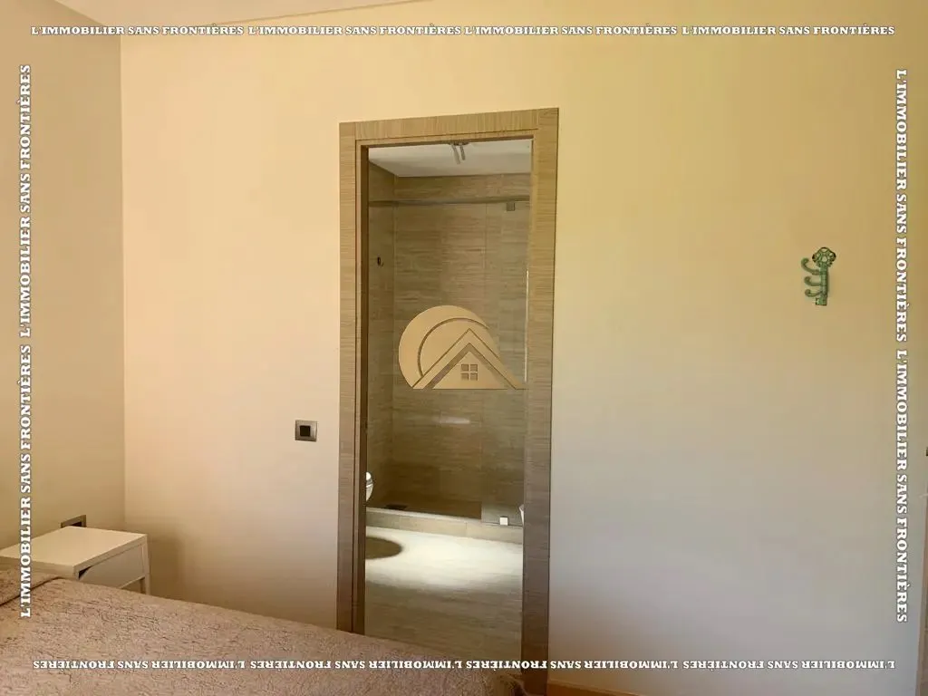 Appartement meublé de 112 m² avec jardin privé – 3 chambres et piscine collective - مراكش (3)