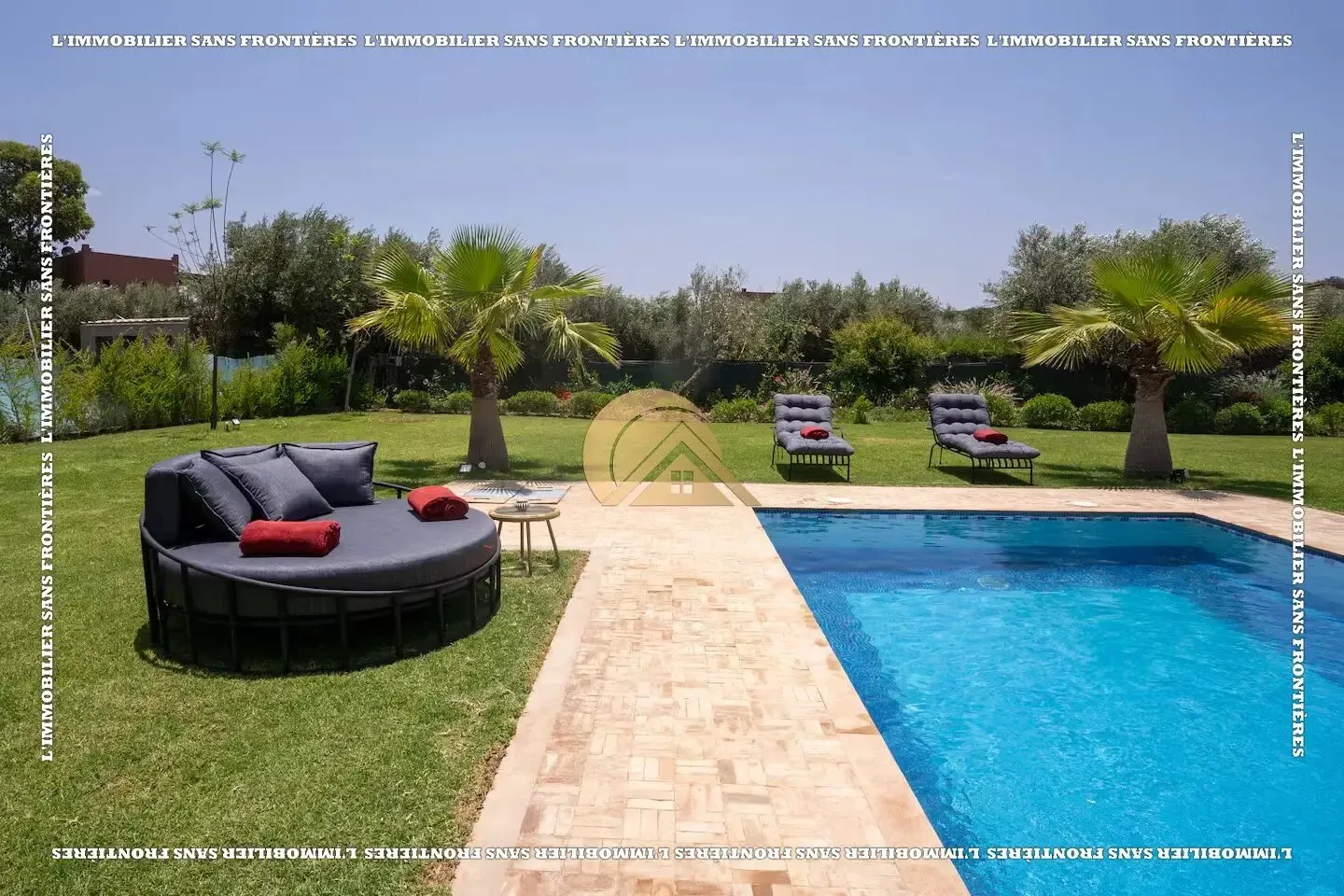 Villa de 2 500 m² à Tahannaout – 3 chambres, piscine, jardin avec oliviers et vue Atlas - مراكش (3)