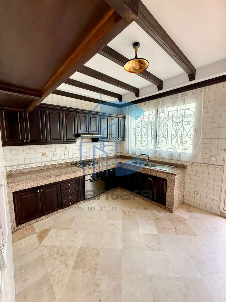 À LOUER -  APPARTEMENT AVEC GRANDE TERRASSE RACINE - الدار البيضاء (3)