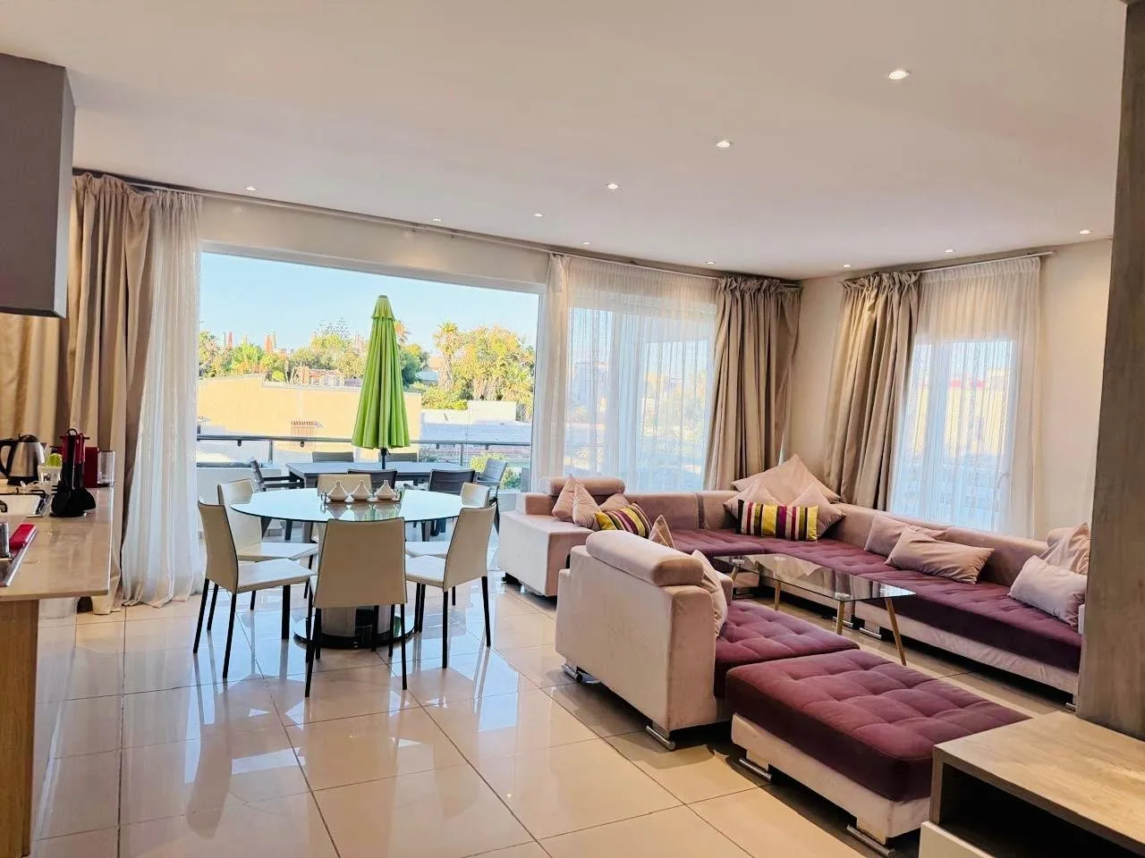 DAR BOUAZZA – BEL APPARTEMENT MEUBLÉ AVEC VUE MER À LOUER 2 CH - دار بوعزة