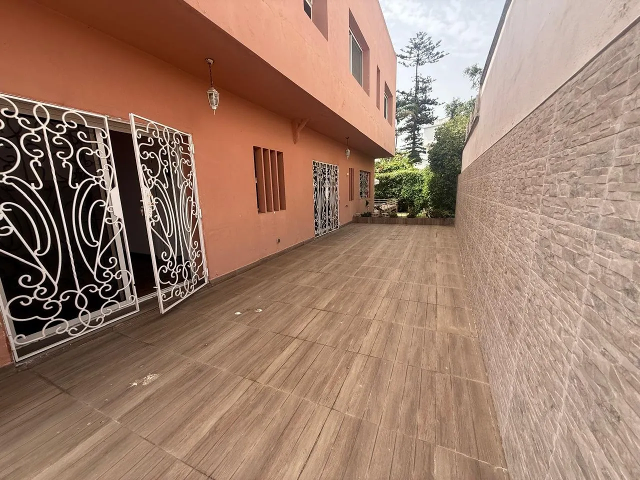 Anfa Appartement 170 m² à louer dans villa avec jardin 3 CH - الدار البيضاء (3)