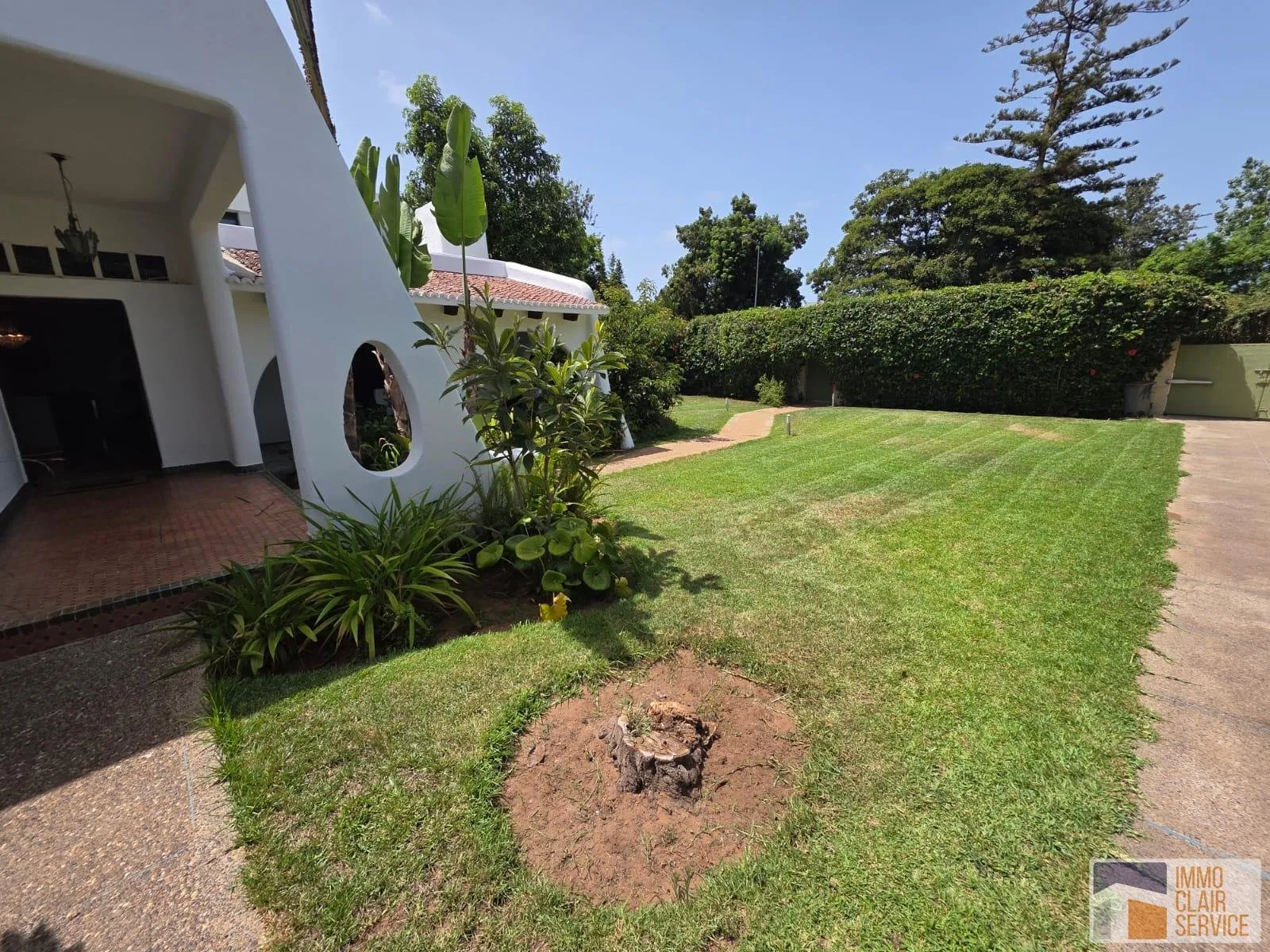 Villa bien située à louer (quartier Souissi) - الرباط (2)
