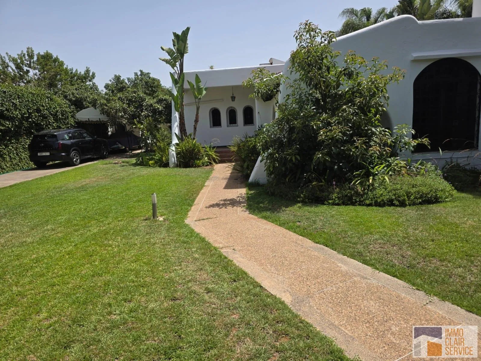 Villa bien située à louer (quartier Souissi) - الرباط