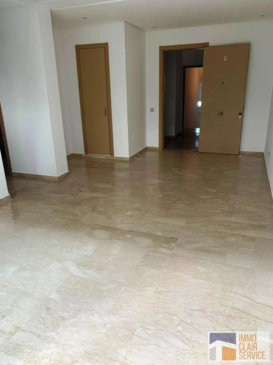 Appartement neuf bien situé à la location - الرباط (3)